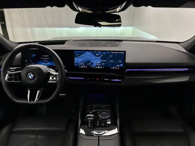 BMW 5 Series view 5