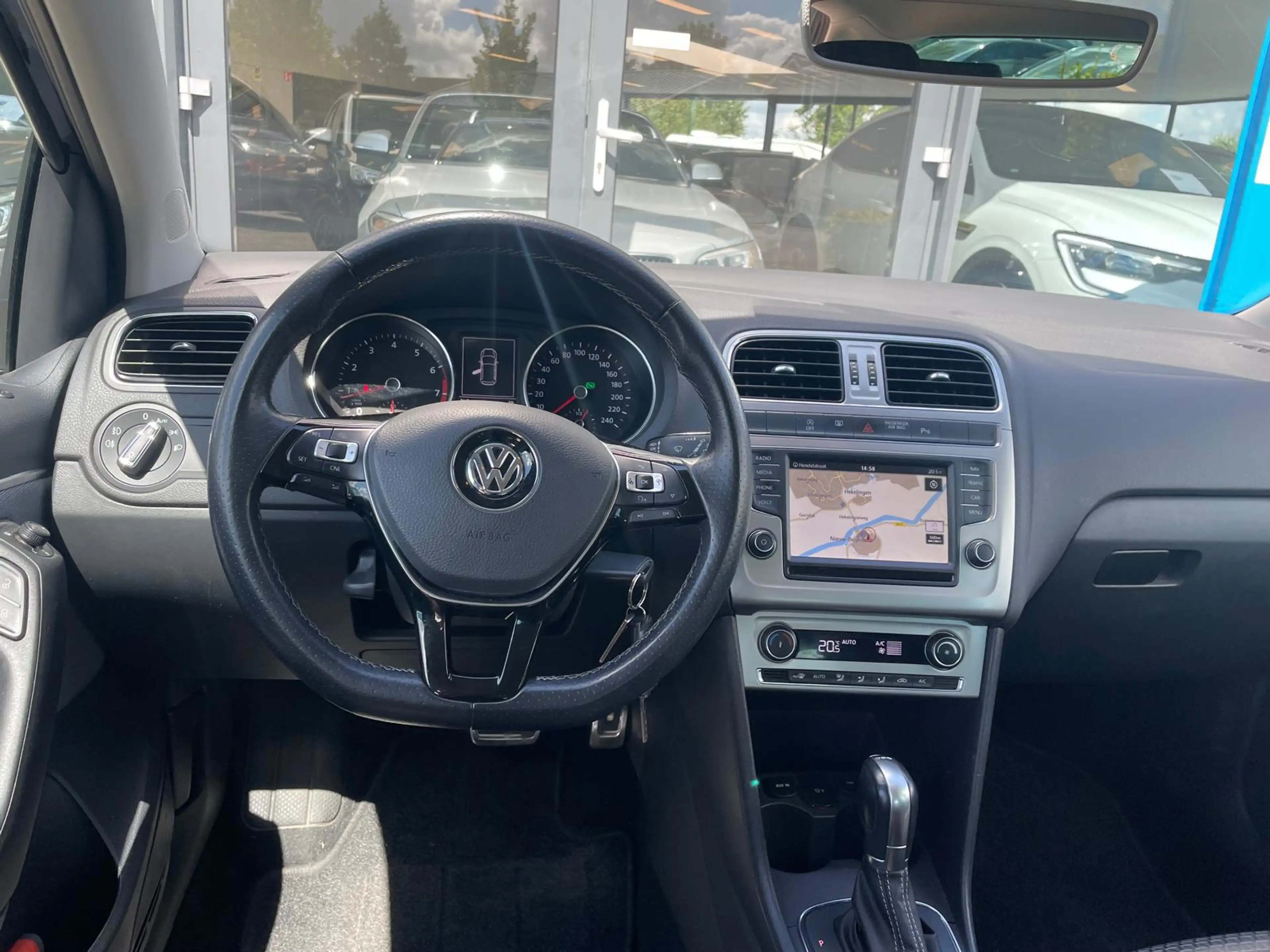 Volkswagen Polo Cross 1.2 TSI — photo 12