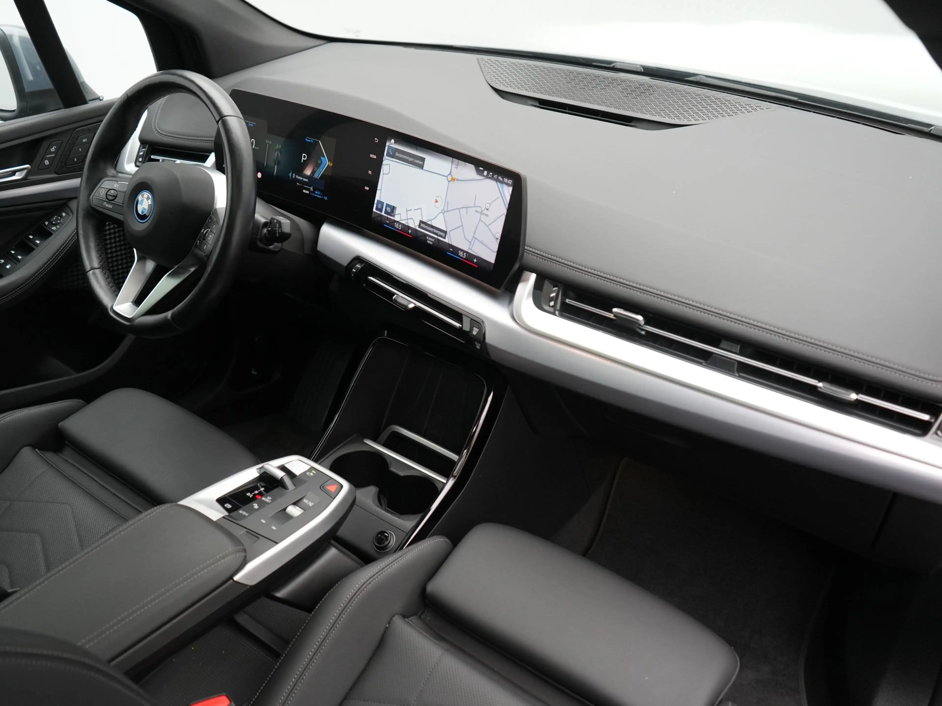 BMW 225 2-serie Active Tourer 225e xDrive Luxury Line PHEV — photo 4