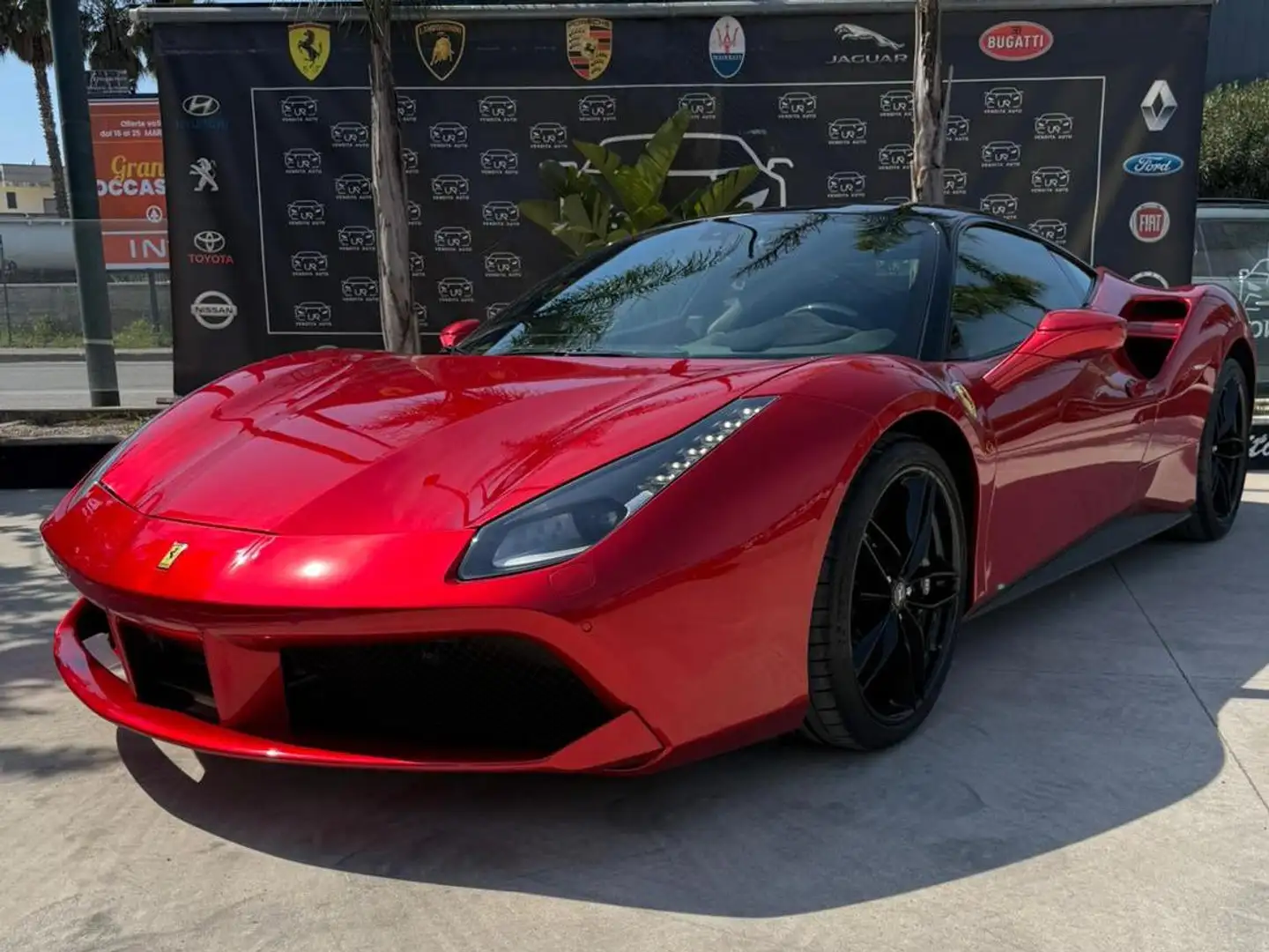 Ferrari 488 488 Coupe 3.9 GTB dct Rot - 1