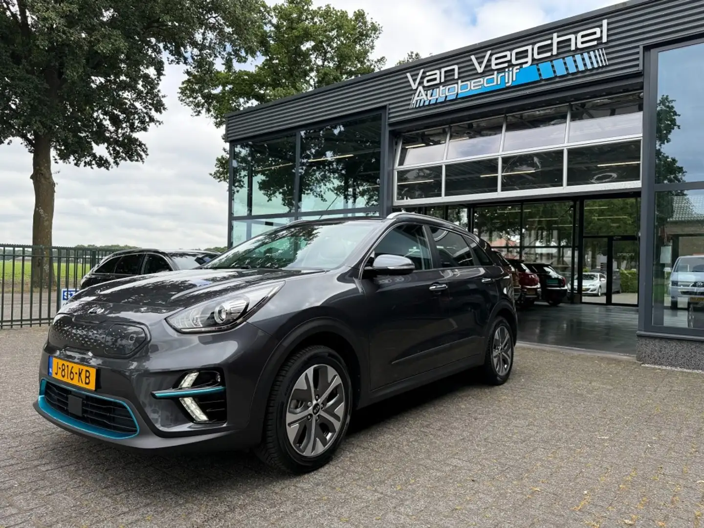 Kia Niro DYNAMICLINE 64 KWH Gris - 1