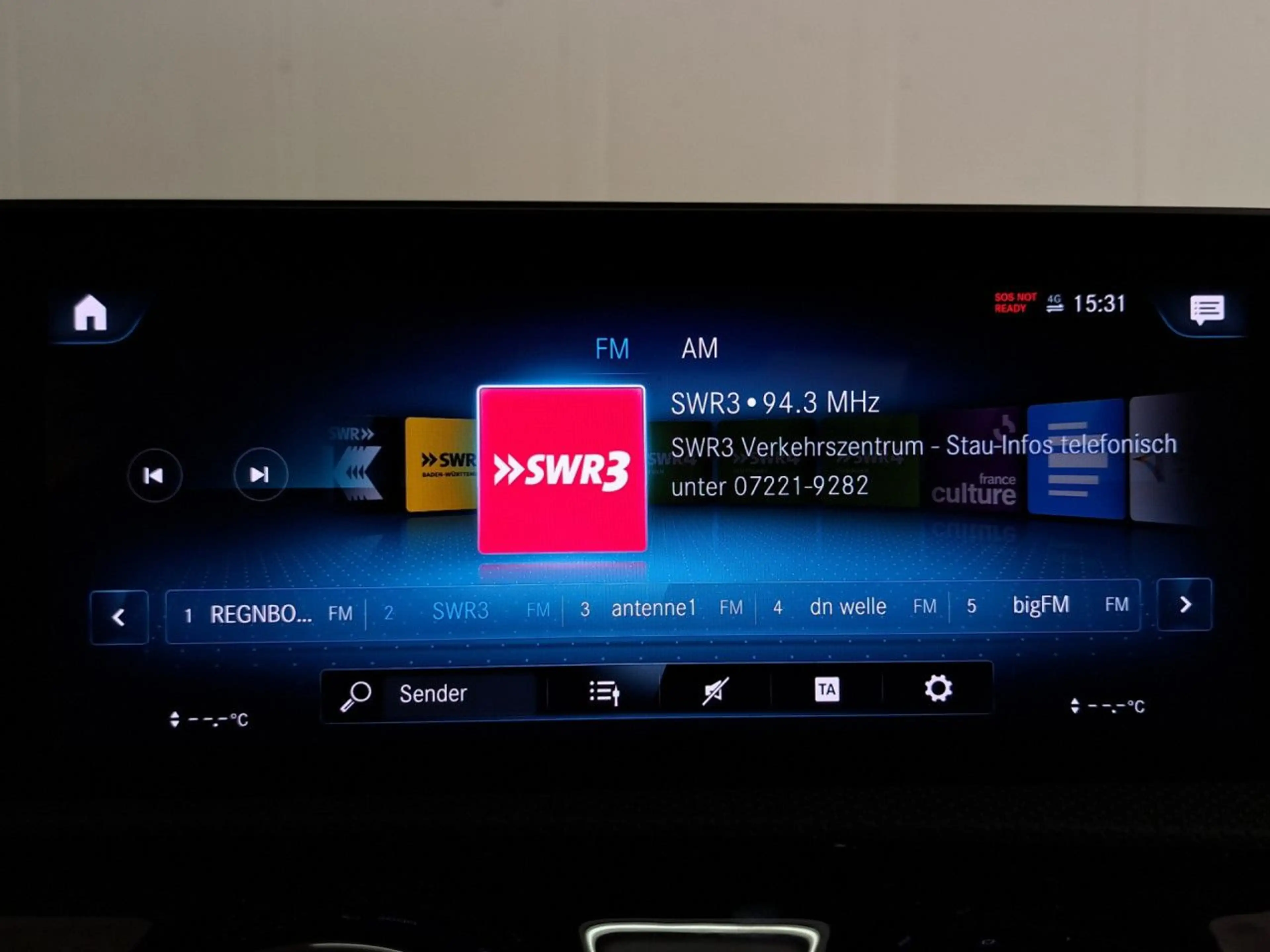 Mercedes-Benz CLA 220 Business 4matic 7-Gang-DCT Bluetooth Navi — photo 12