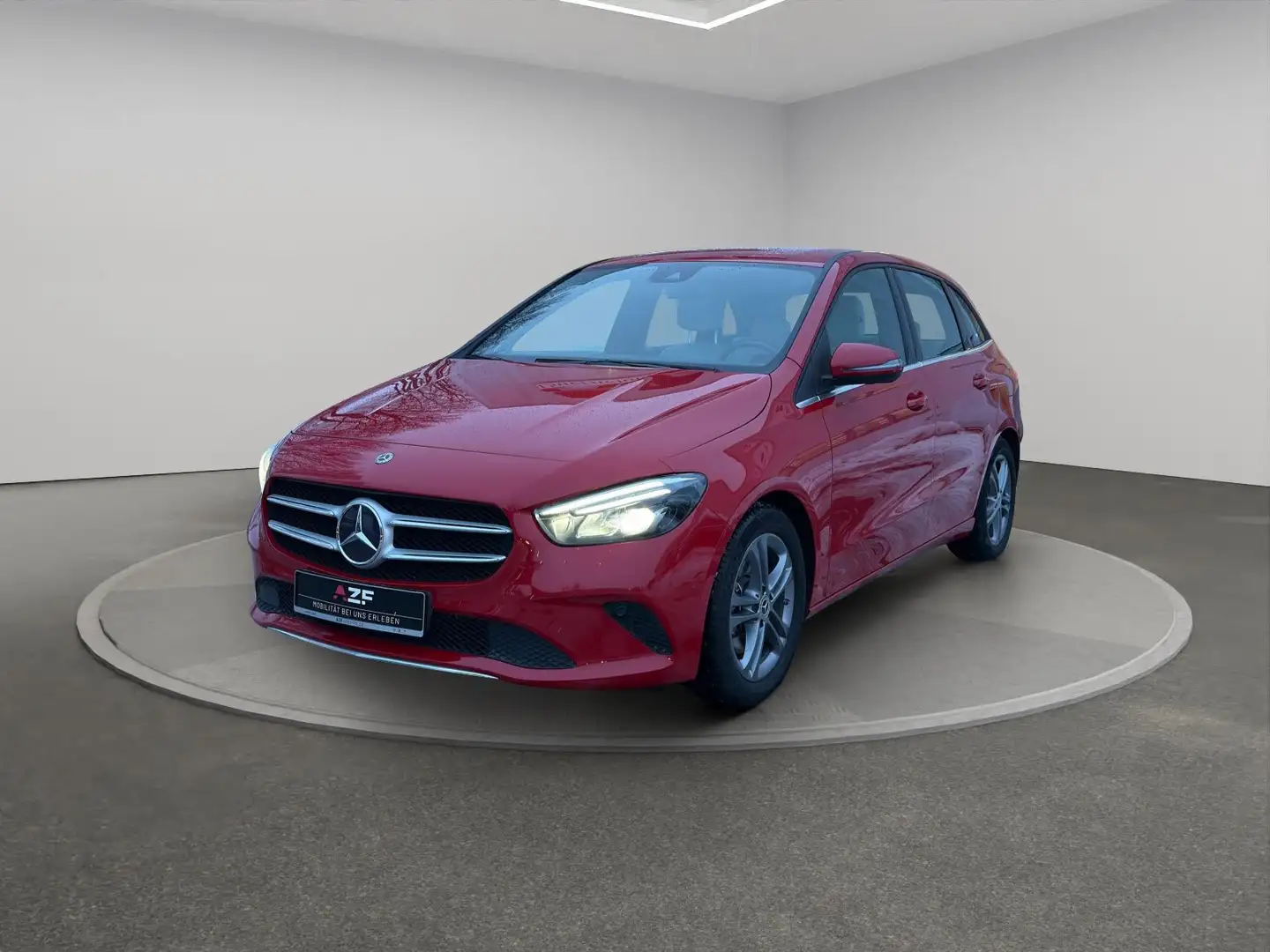 Mercedes-Benz B 220 d Aut. Style AHK+NAVI+SITZHZG+KAMERA Rot - 2