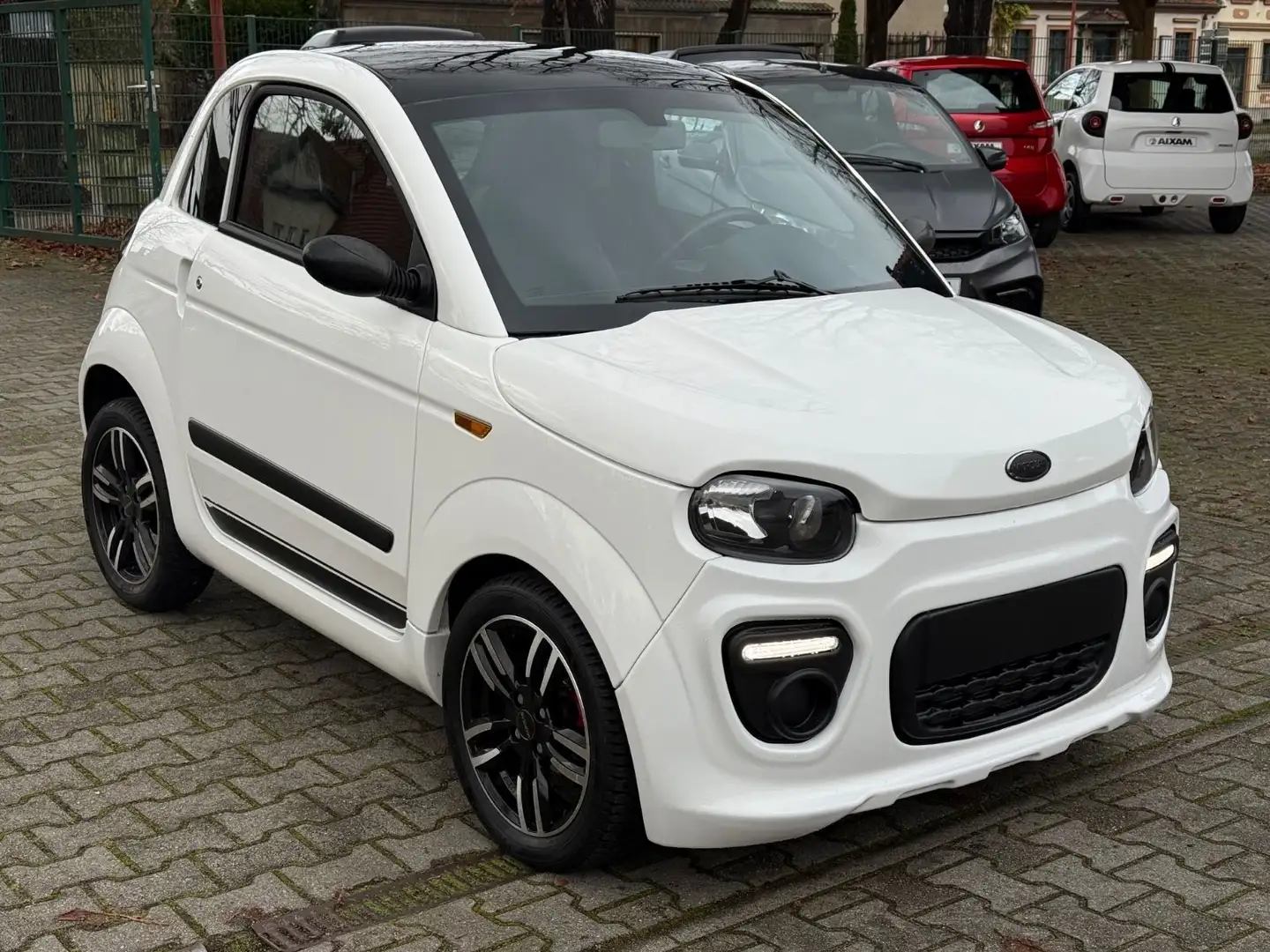 Microcar Due Mopedauto 45 km/h L6e Weiß - 1
