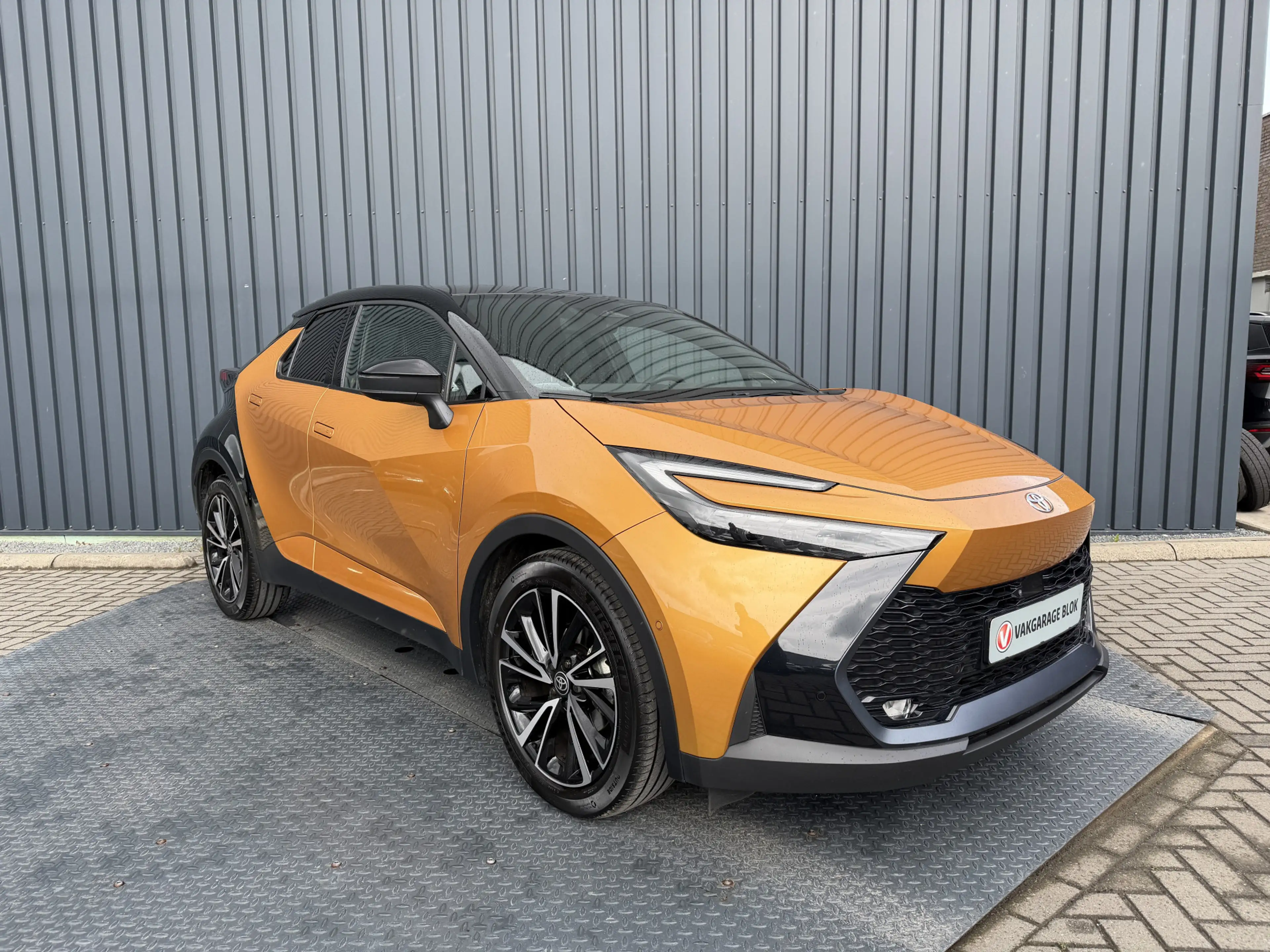 Toyota C-HR 2.0 Hybrid 200(geen Plug-in) Première Edition | Vo — photo 7