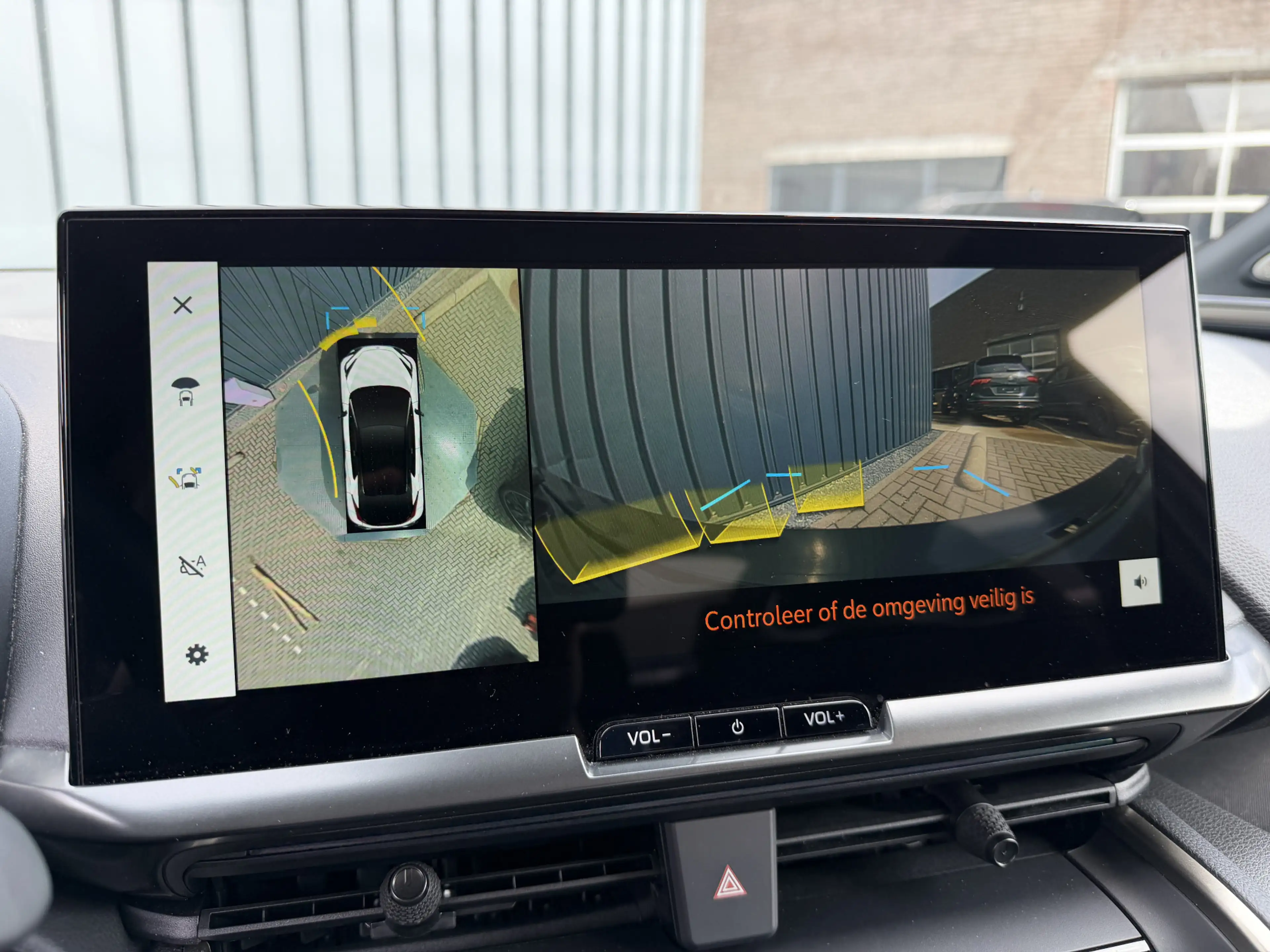 Toyota C-HR 2.0 Hybrid 200(geen Plug-in) Première Edition | Vo — photo 23
