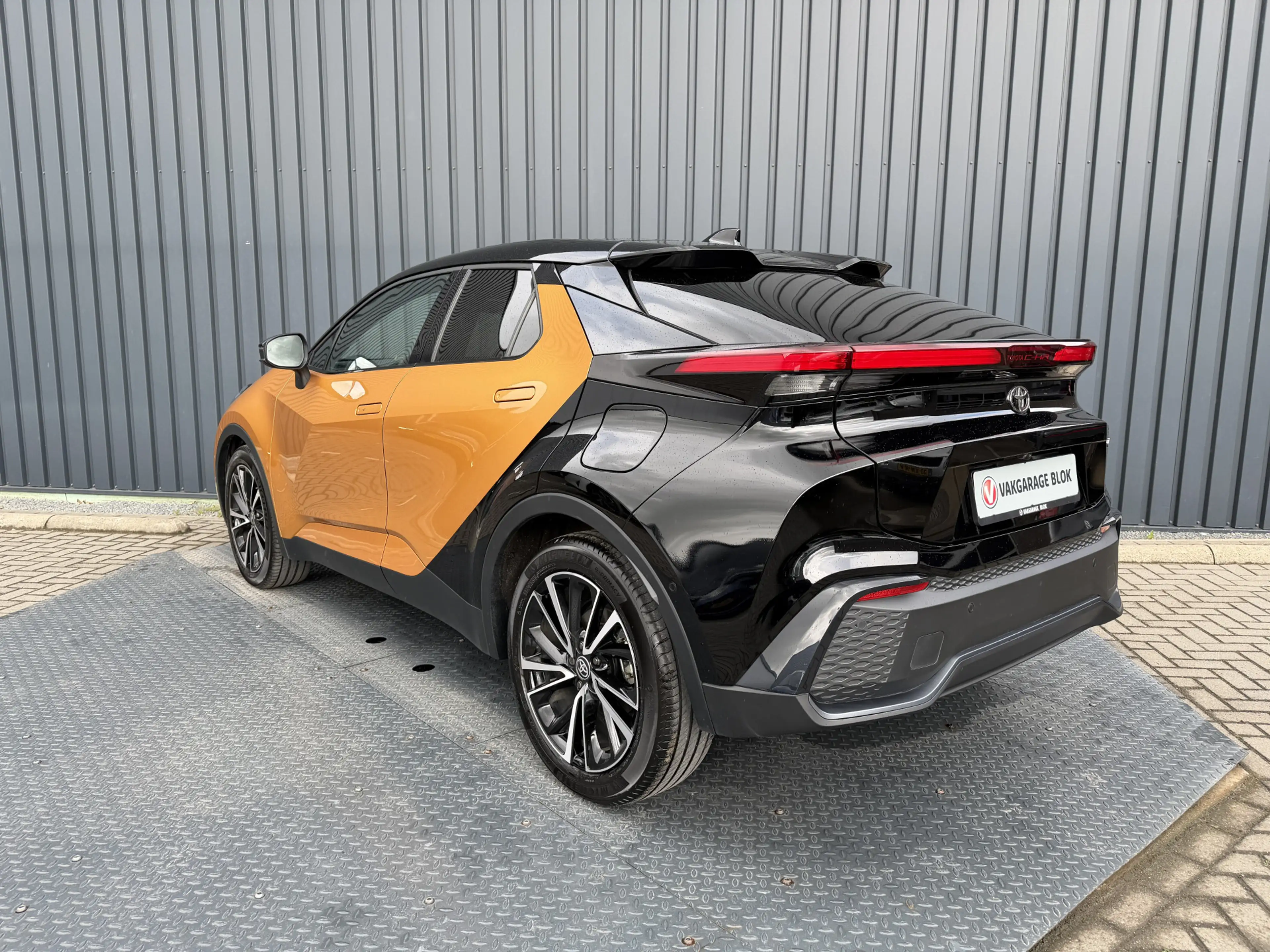 Toyota C-HR 2.0 Hybrid 200(geen Plug-in) Première Edition | Vo — photo 15