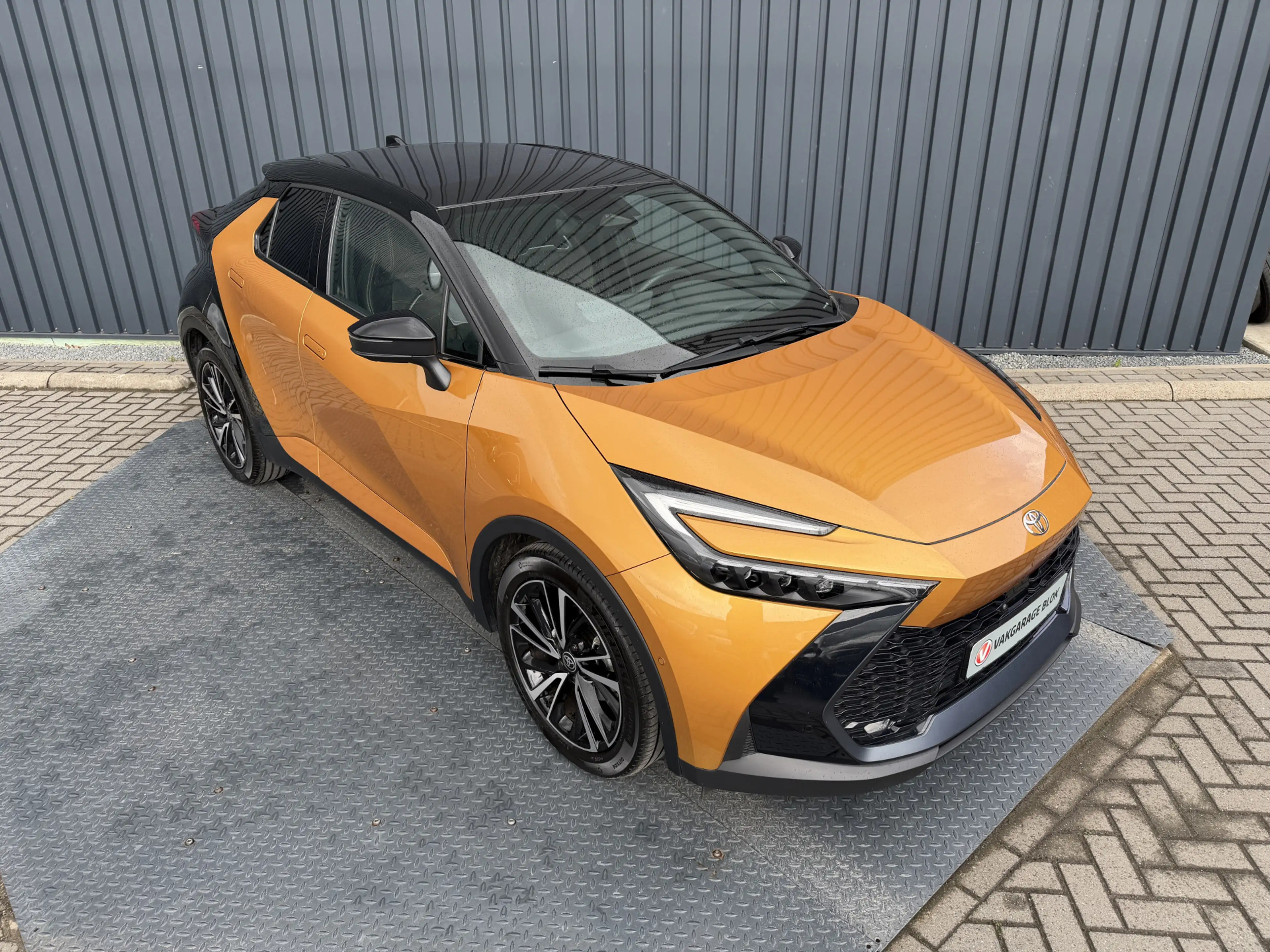 Toyota C-HR 2.0 Hybrid 200(geen Plug-in) Première Edition | Vo — photo 8