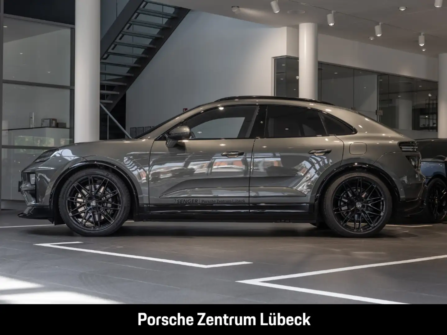 Porsche Macan Turbo BOSE Panoramadach Surround-View LED Vert - 2