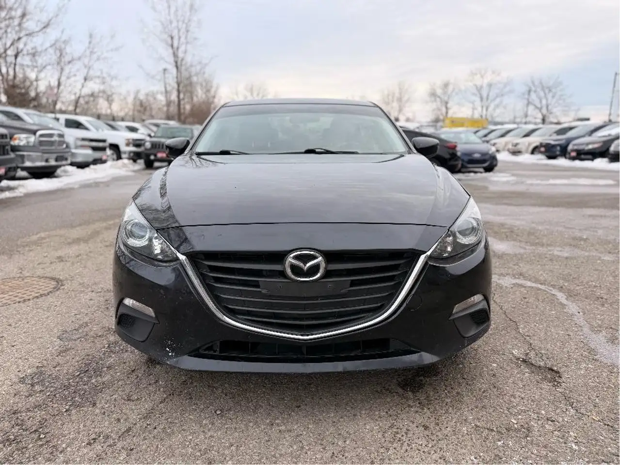 Mazda 3 снимка Mazda 3