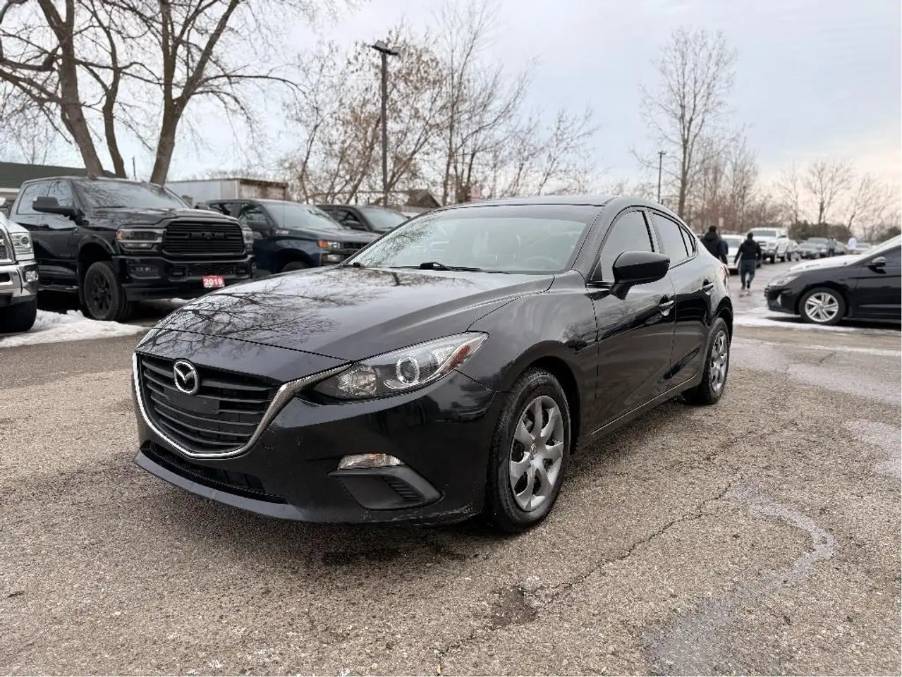 Mazda 3 снимка Mazda 3