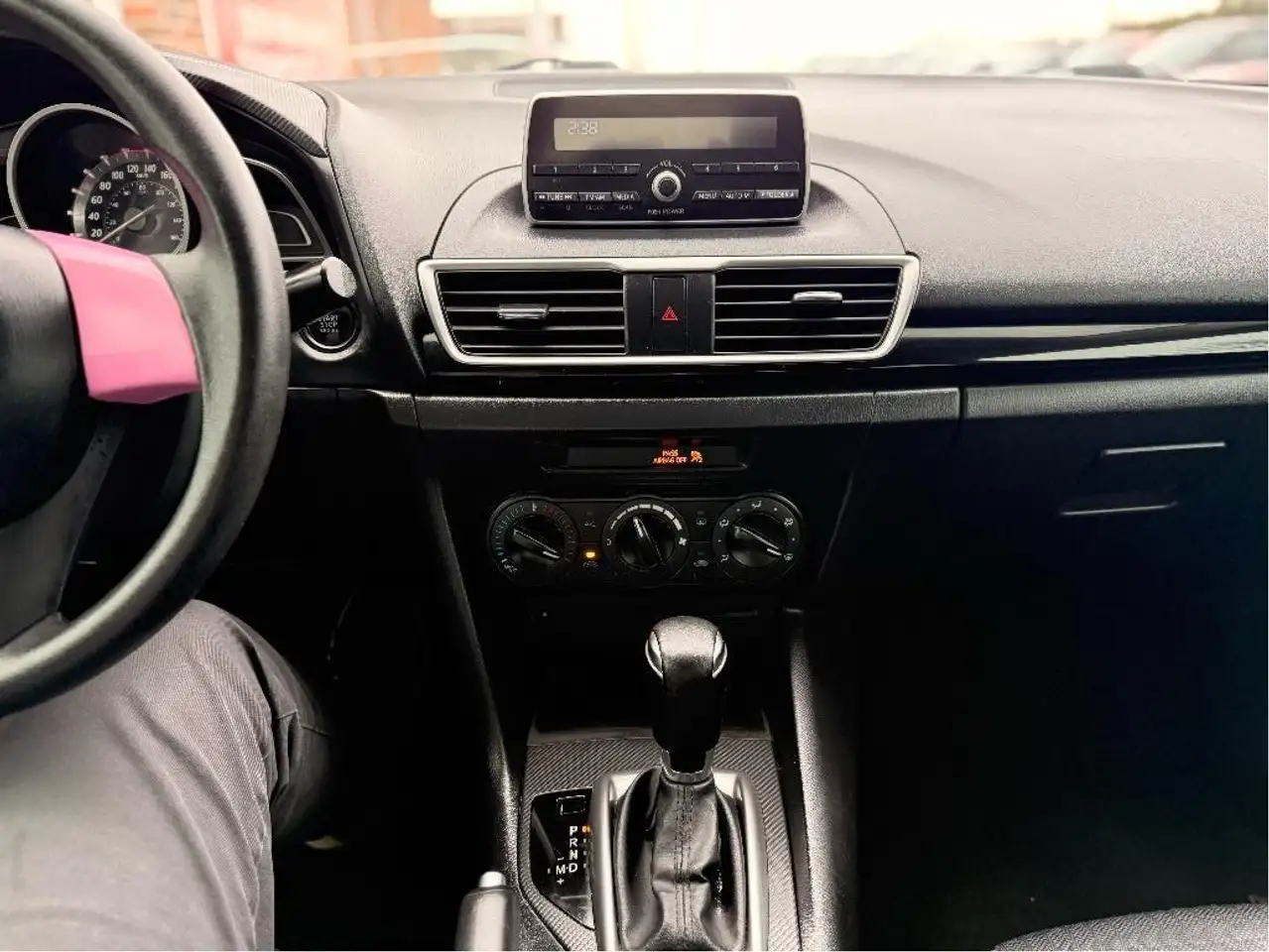 Mazda 3 снимка Mazda 3