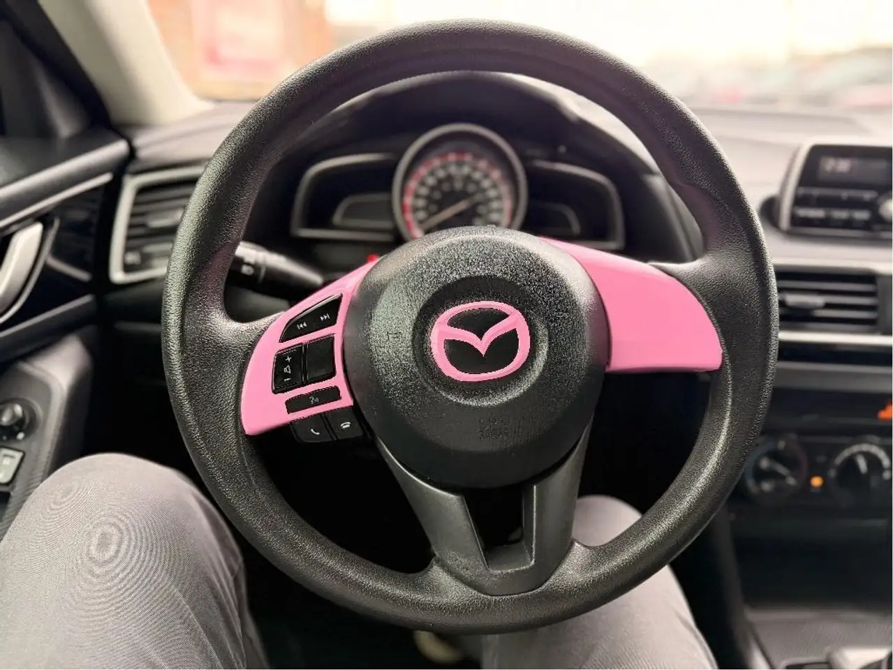 Mazda 3 снимка Mazda 3