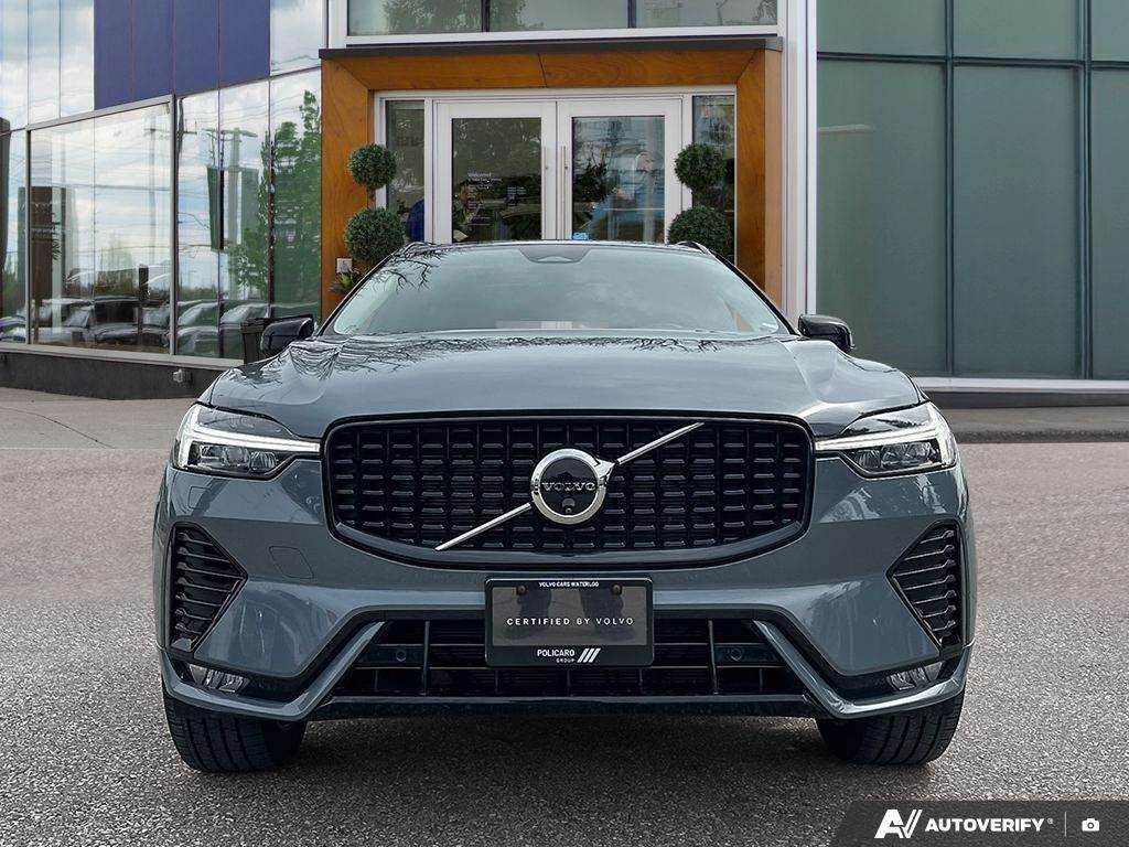 2024 Volvo XC60 B5 Plus Dark Theme alt 2