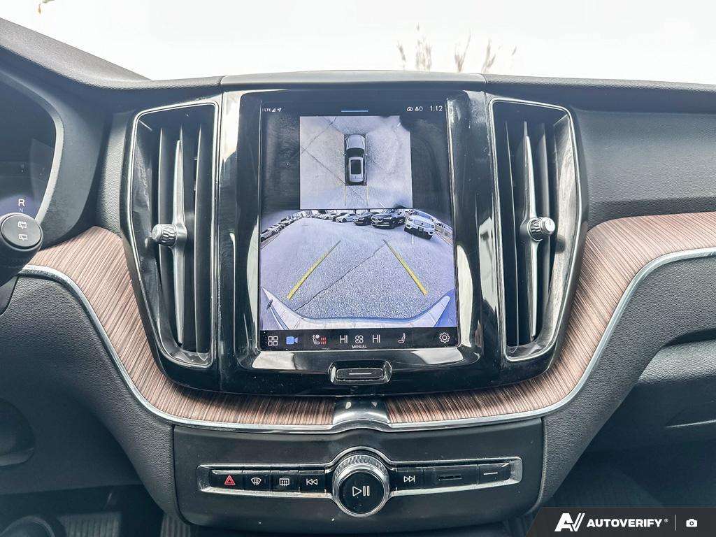 2024 Volvo XC60 B5 Plus Dark Theme thumb 18