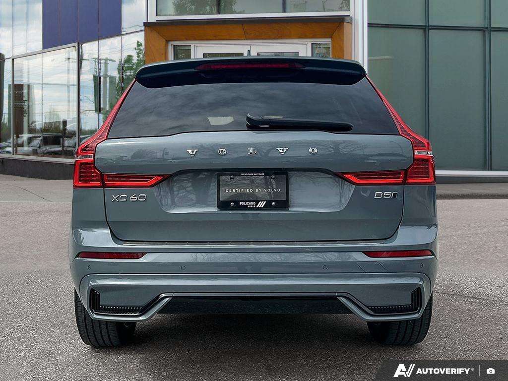 2024 Volvo XC60 B5 Plus Dark Theme alt 5