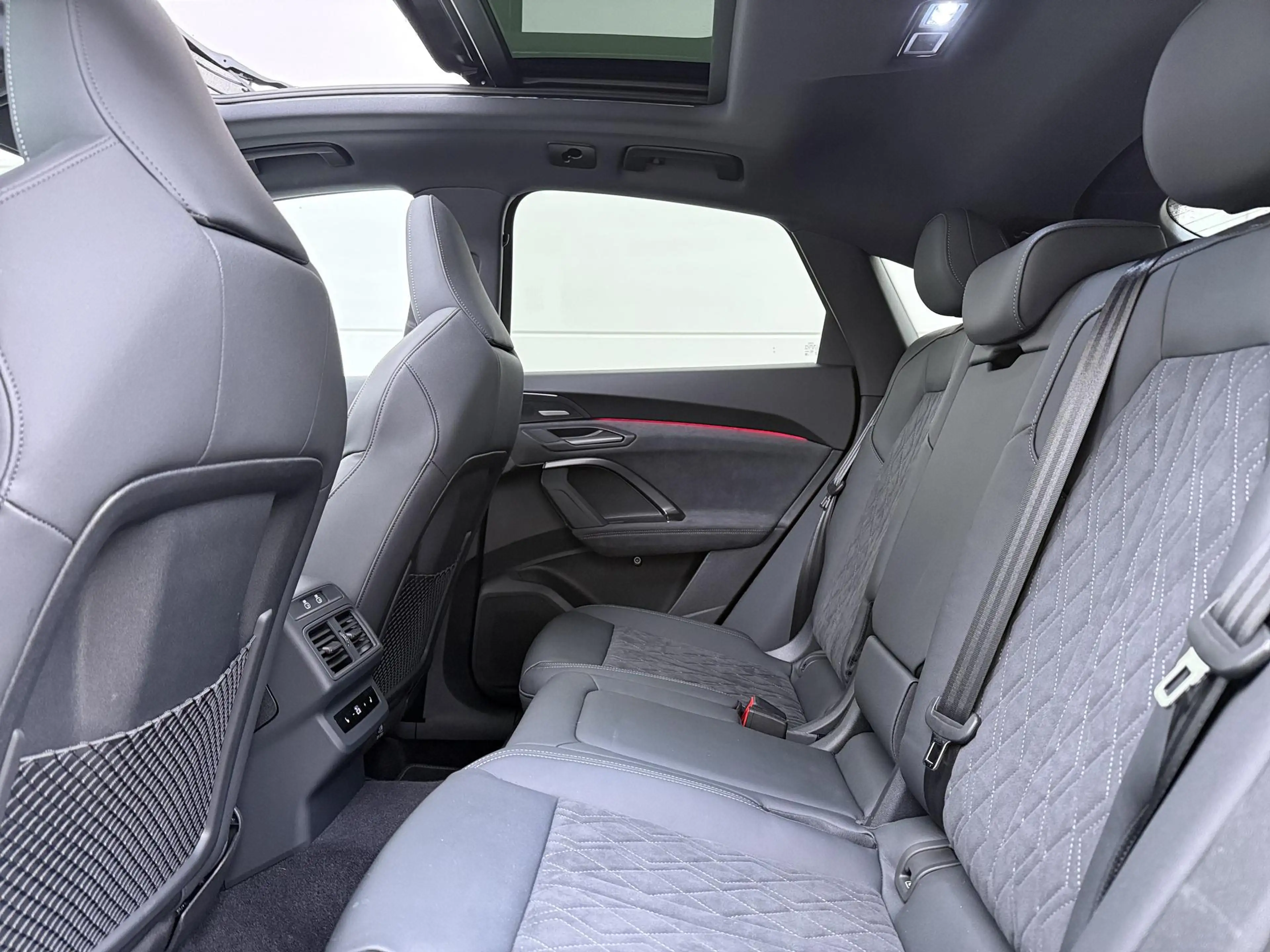 Audi Q5 Sportback 2.0 TFSI e-hybrid quattro S-line | Pano — photo 7