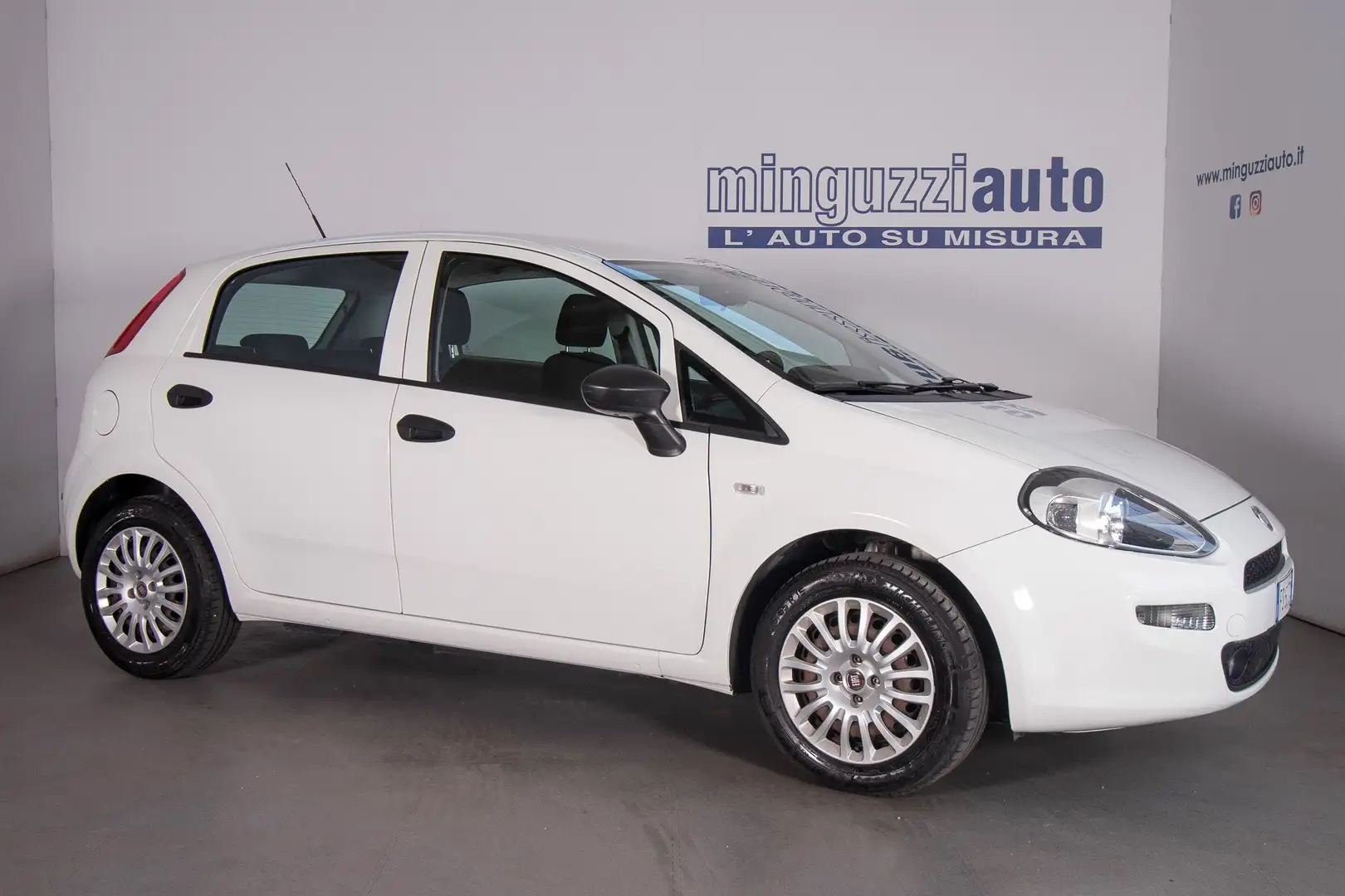 Fiat Punto 1.2 Street 69CV Bianco - 1