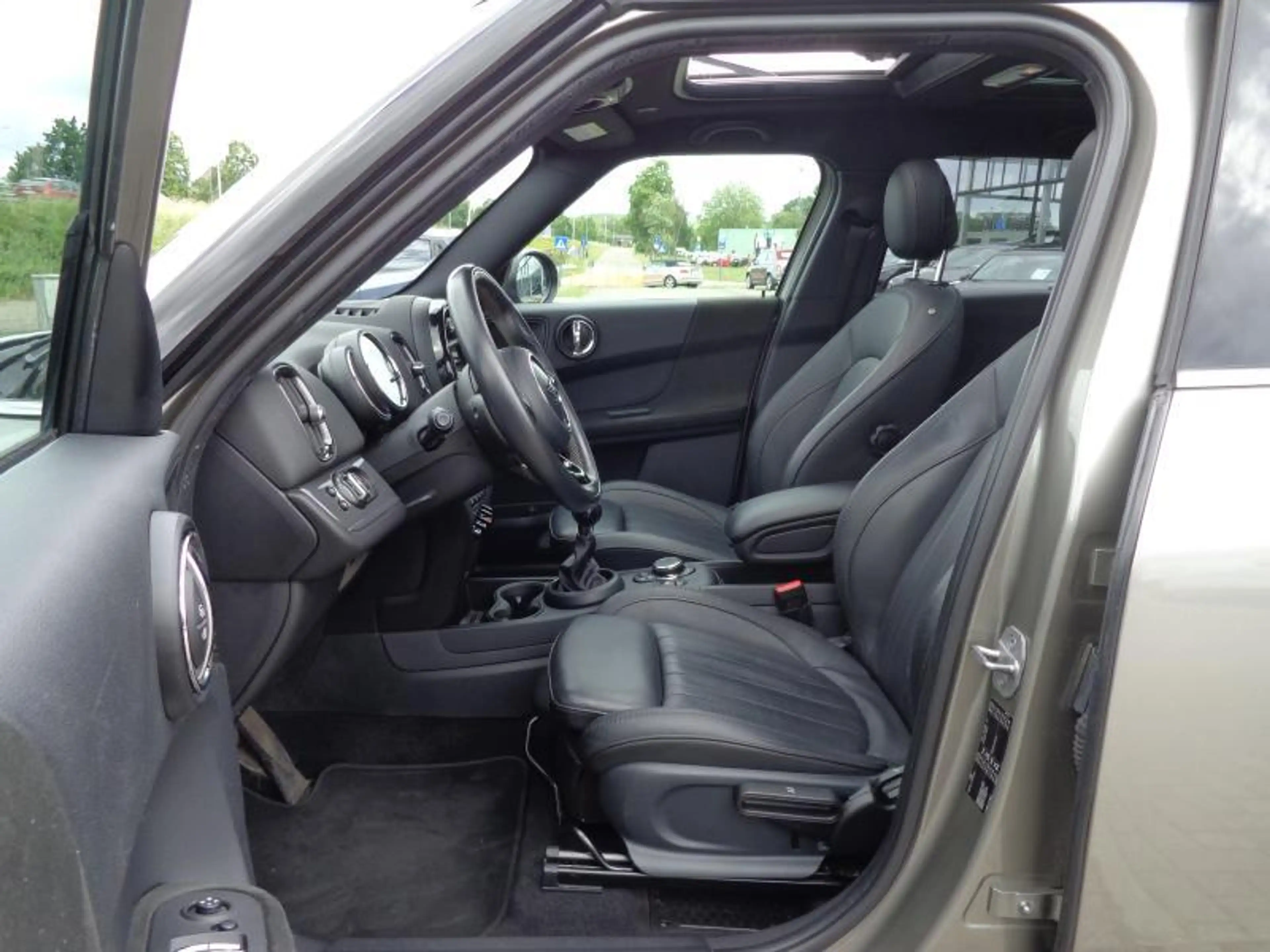 MINI Cooper D Countryman 2.0D 150pk — photo 9