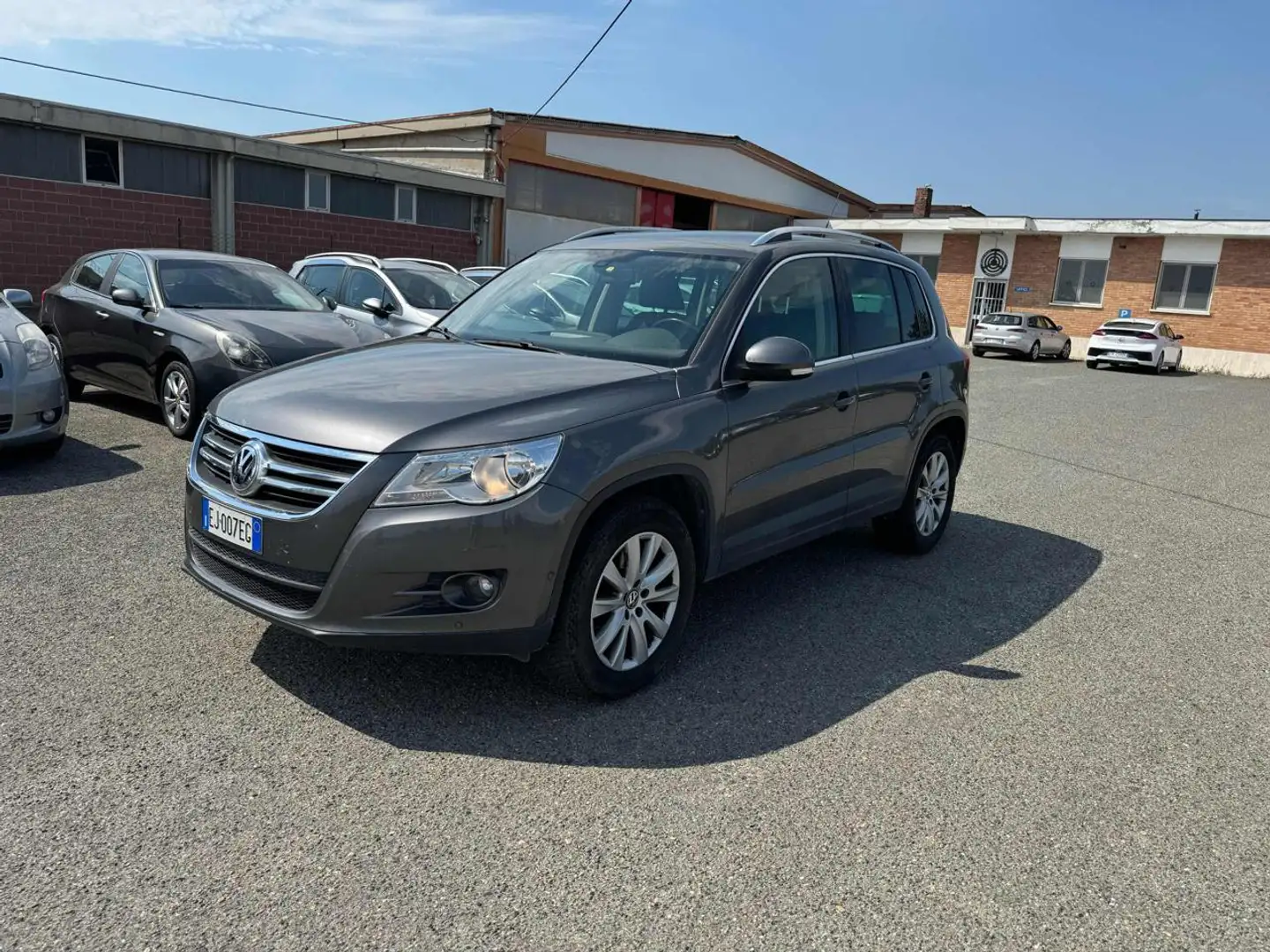 Volkswagen Tiguan 2.0 TDI 170 CV DPF 4MOTION Sport & Style Grigio - 1