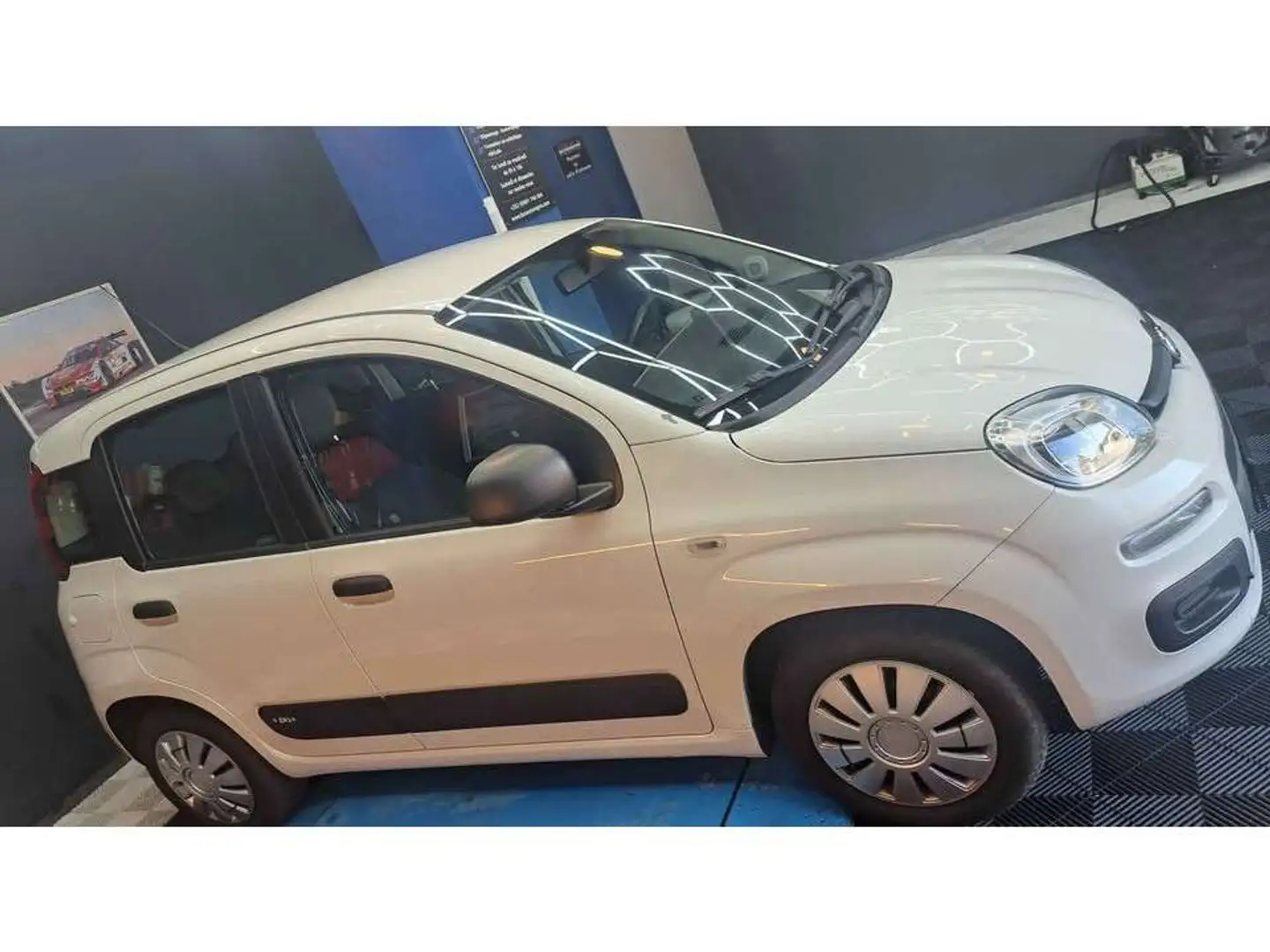 Fiat New Panda TwinAir Ed. Rouge - 2