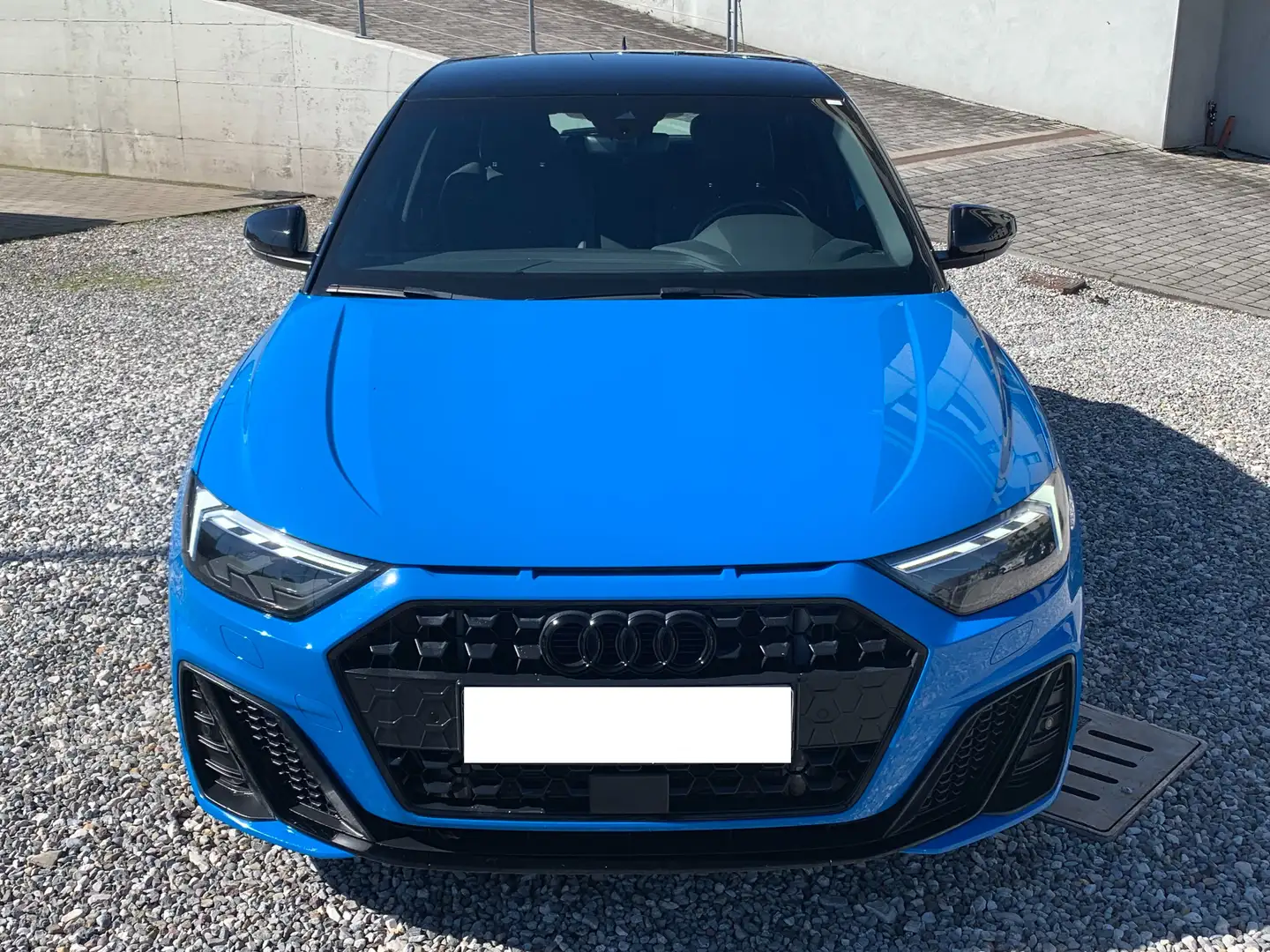 Audi A1 Sportback 30 1.0 tfsi S Line interno/esterno Blu/Azzurro - 2