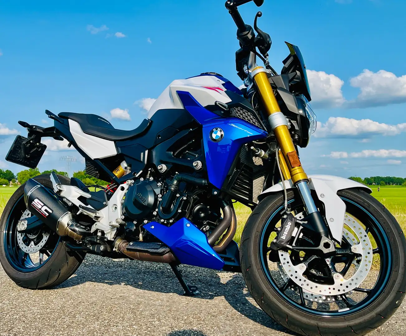 BMW F 900 R Blauw - 1