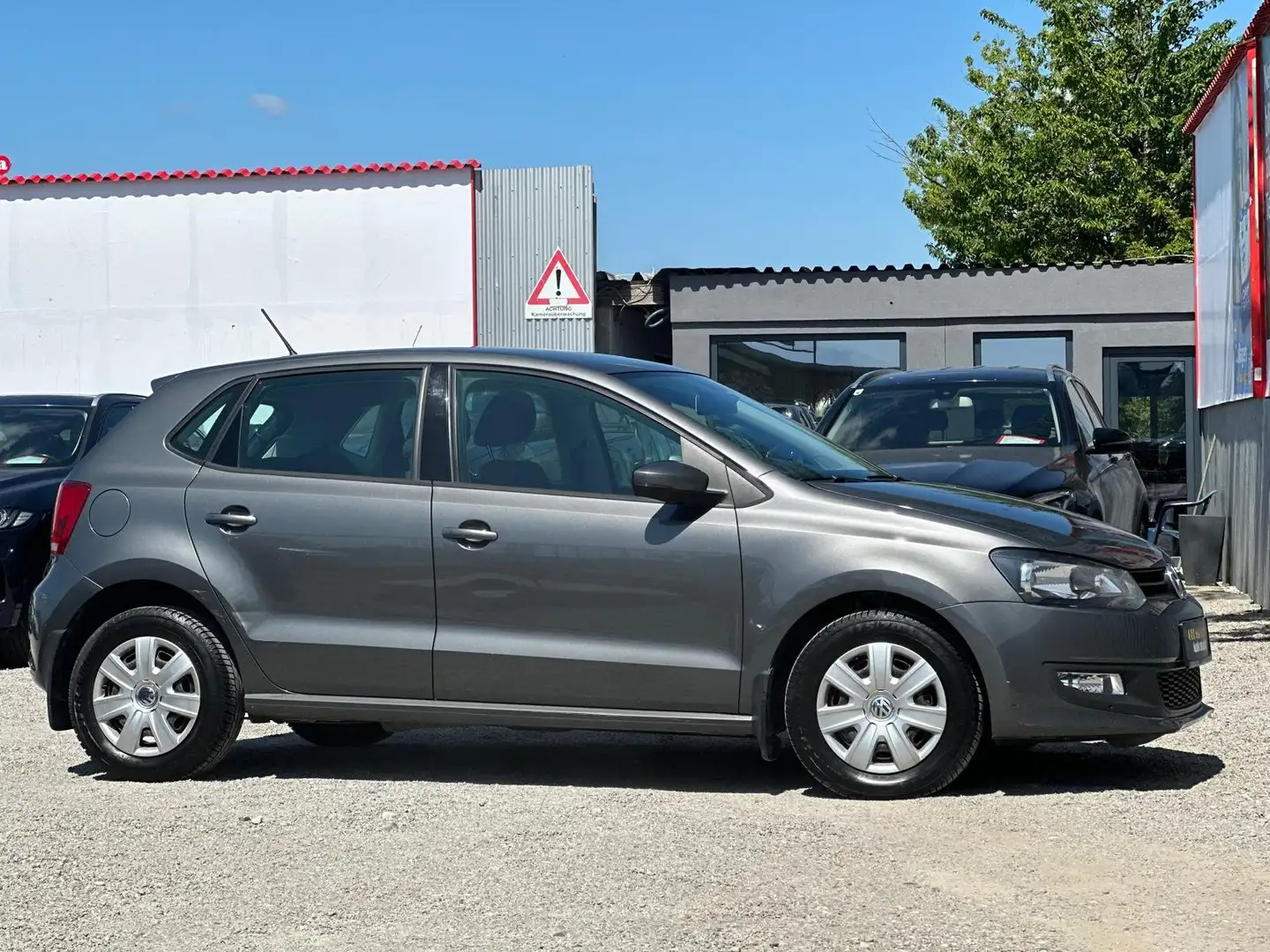 Volkswagen Polo Cool 1,2 **Wenig KM*Finanzierung** Grau - 1
