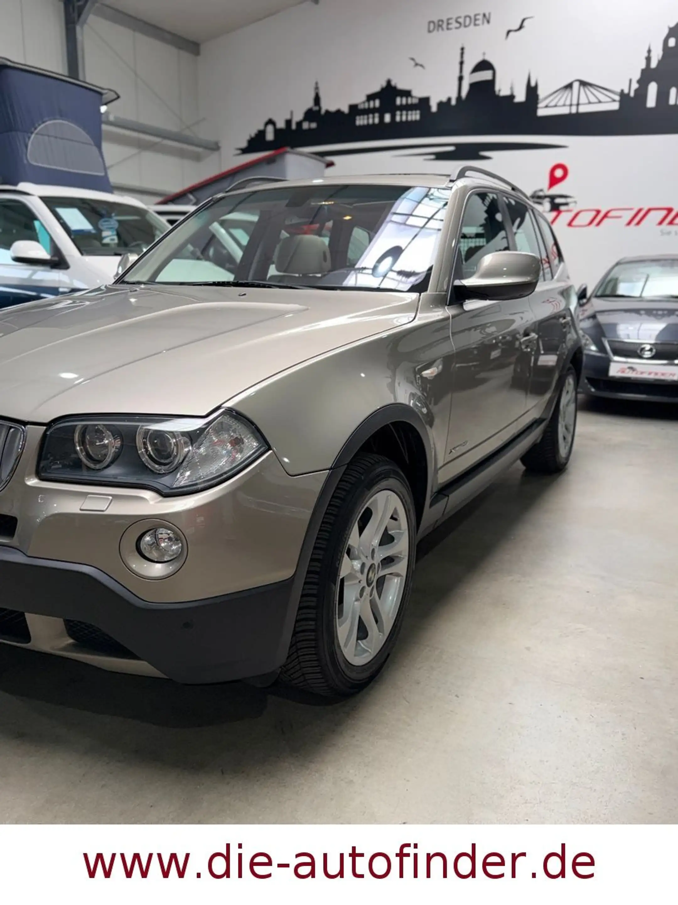 BMW X3 xDrive 25 i Xenon,Leder,Navi,PDC,Panorama,AHK — photo 3