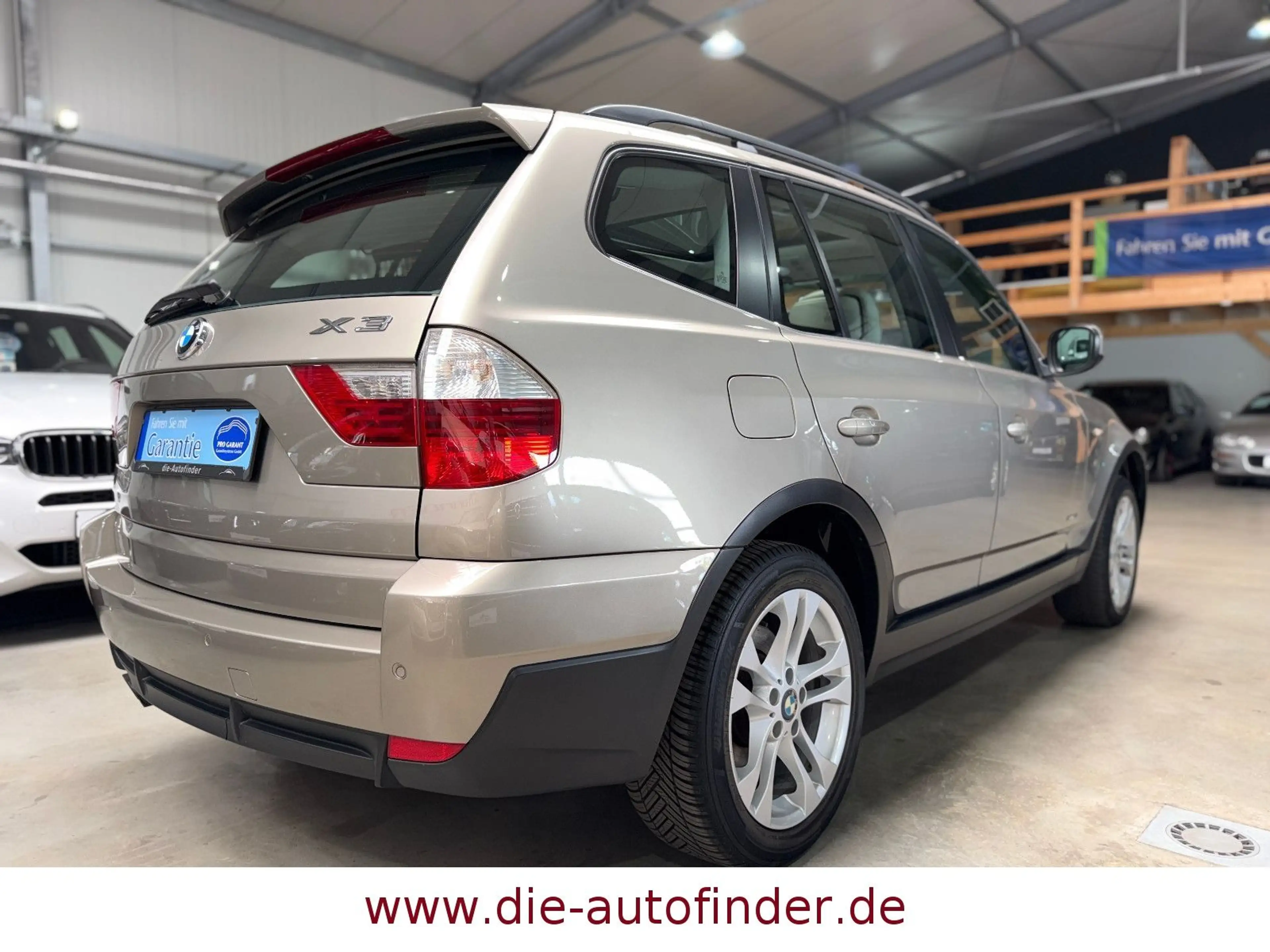 BMW X3 xDrive 25 i Xenon,Leder,Navi,PDC,Panorama,AHK — photo 11