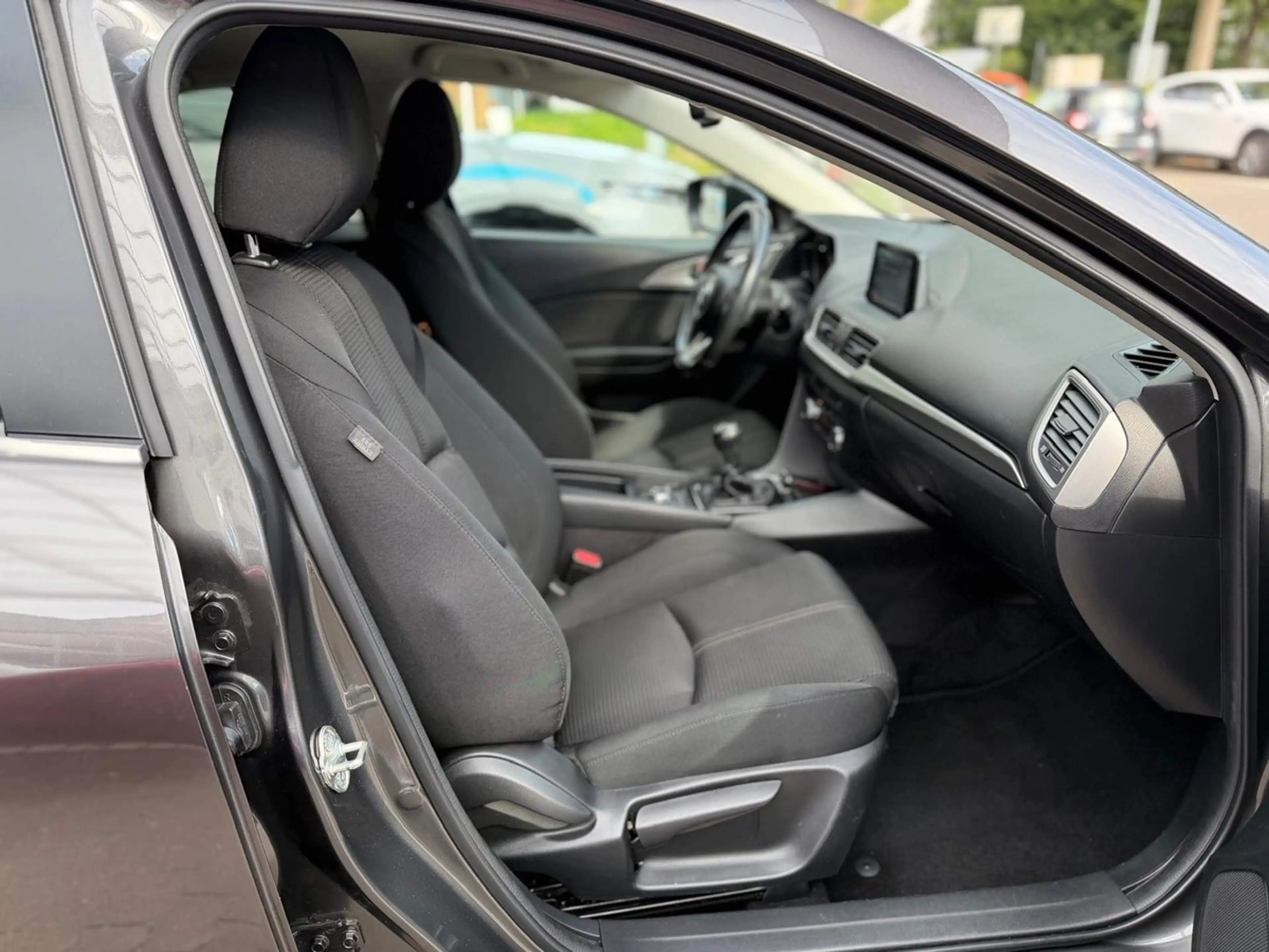Mazda 3 2.0L 120PS - Anhängerkupplung, Navi, Sitzheizung, — photo 6