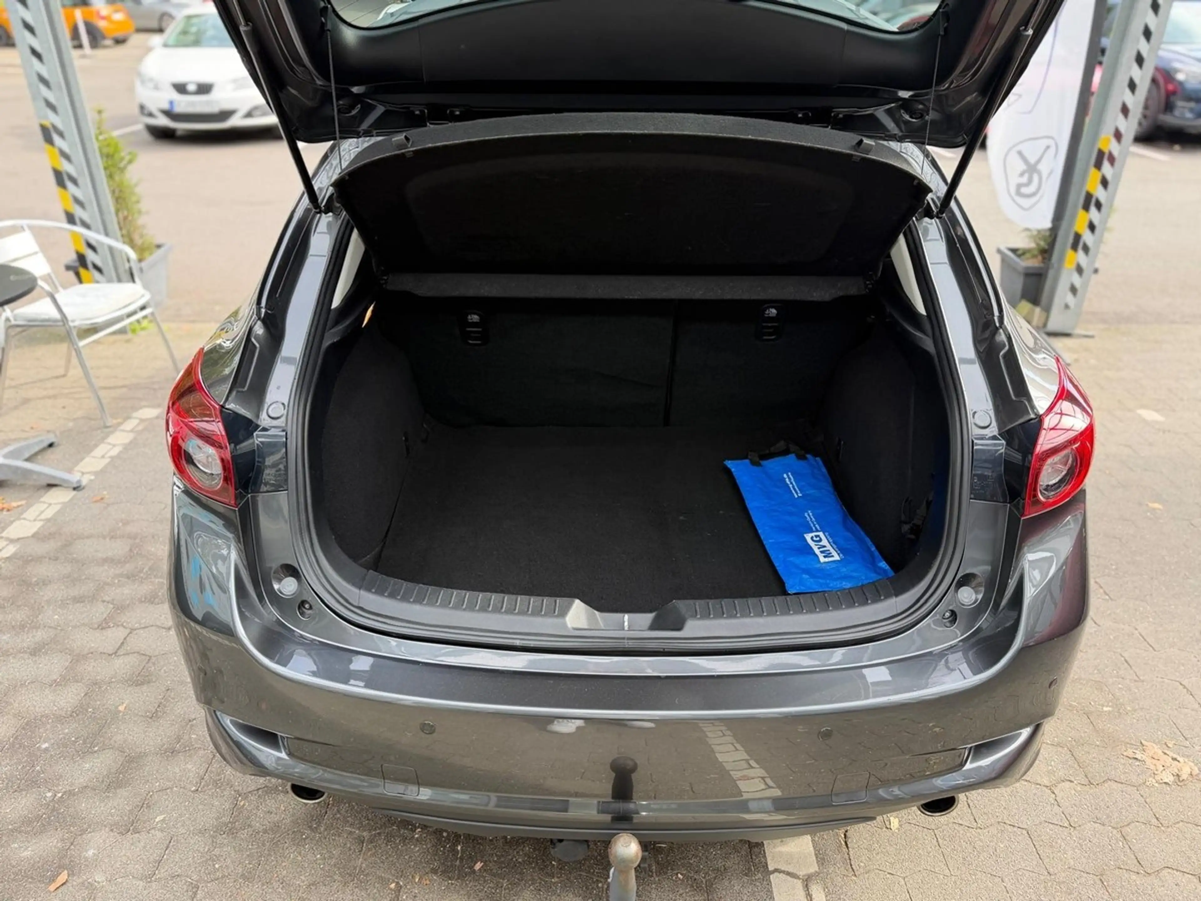 Mazda 3 2.0L 120PS - Anhängerkupplung, Navi, Sitzheizung, — photo 9