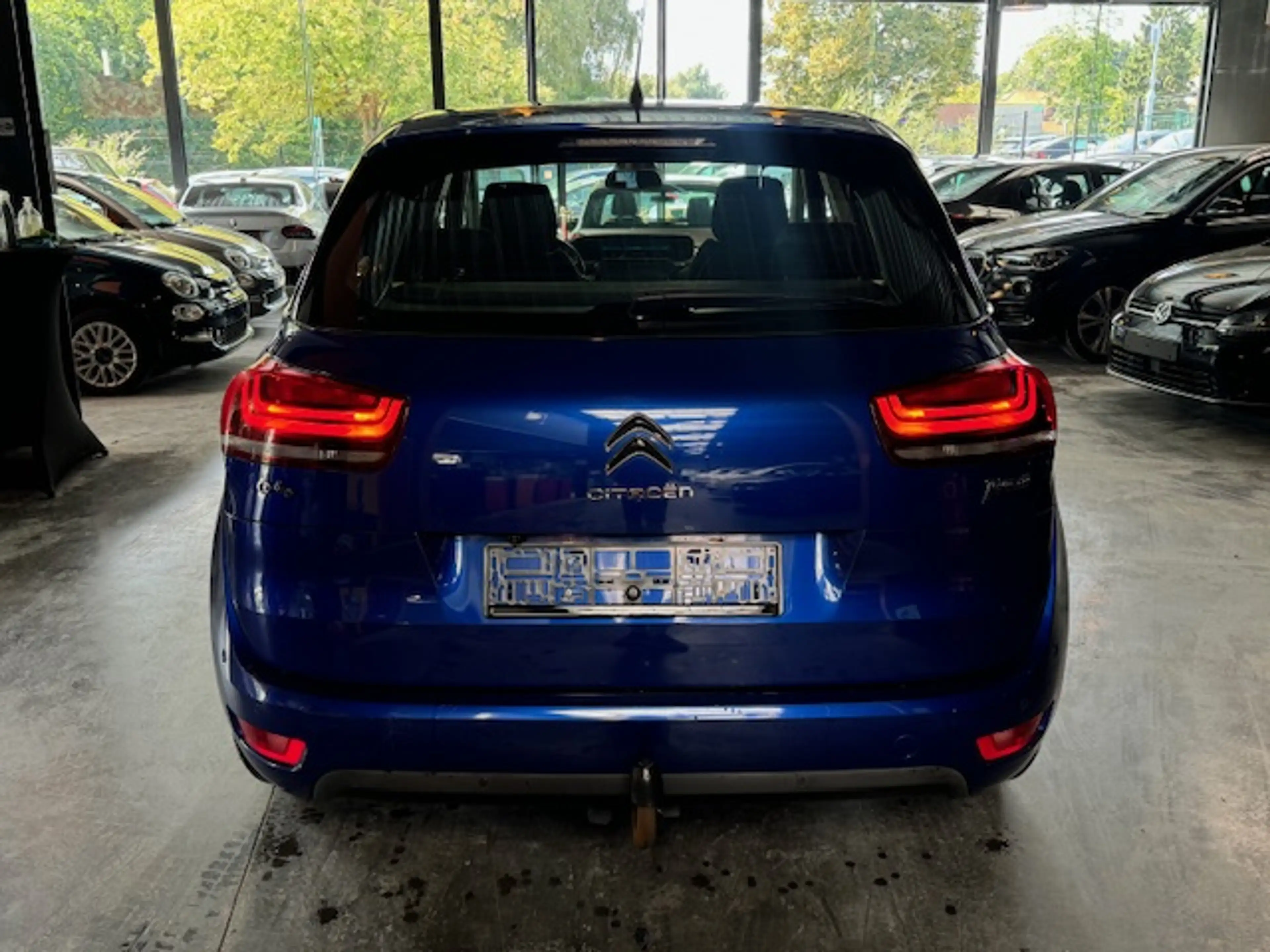Citroen C4 Picasso 1.2 - AUTOMATIQUE - SIEGES MASSANTS - LIM/REG — photo 6