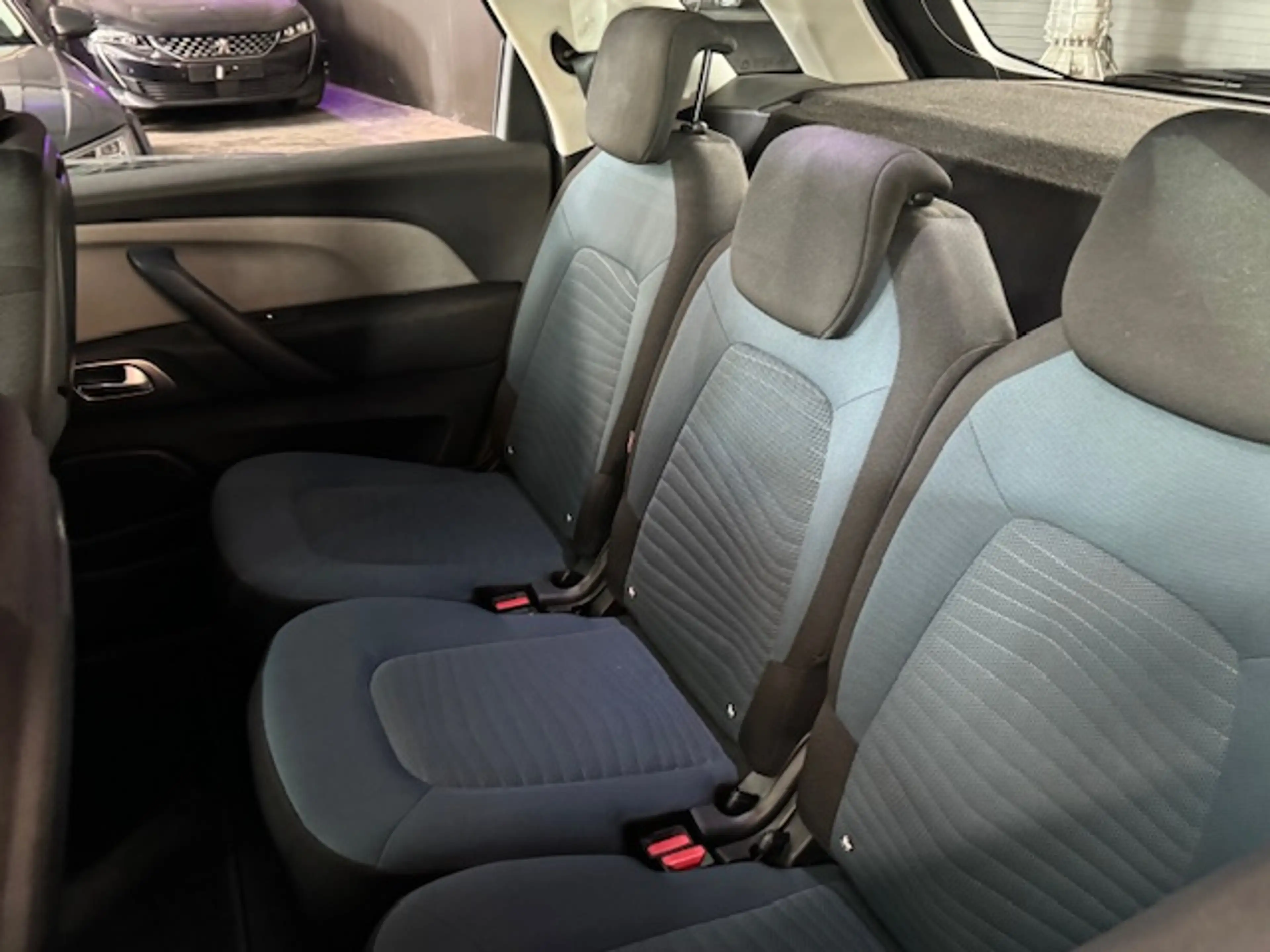 Citroen C4 Picasso 1.2 - AUTOMATIQUE - SIEGES MASSANTS - LIM/REG — photo 13