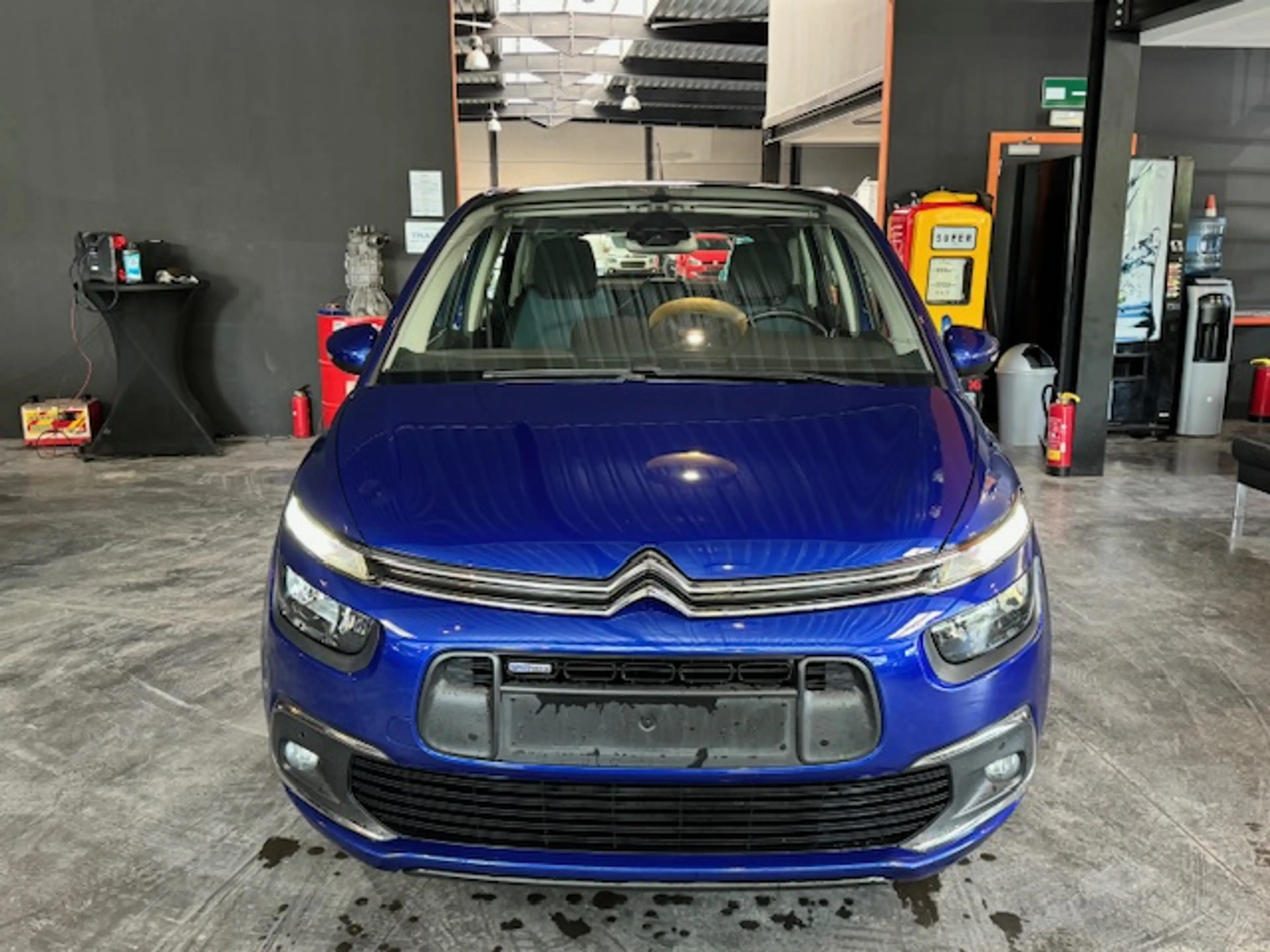Citroen C4 Picasso 1.2 - AUTOMATIQUE - SIEGES MASSANTS - LIM/REG — photo 2