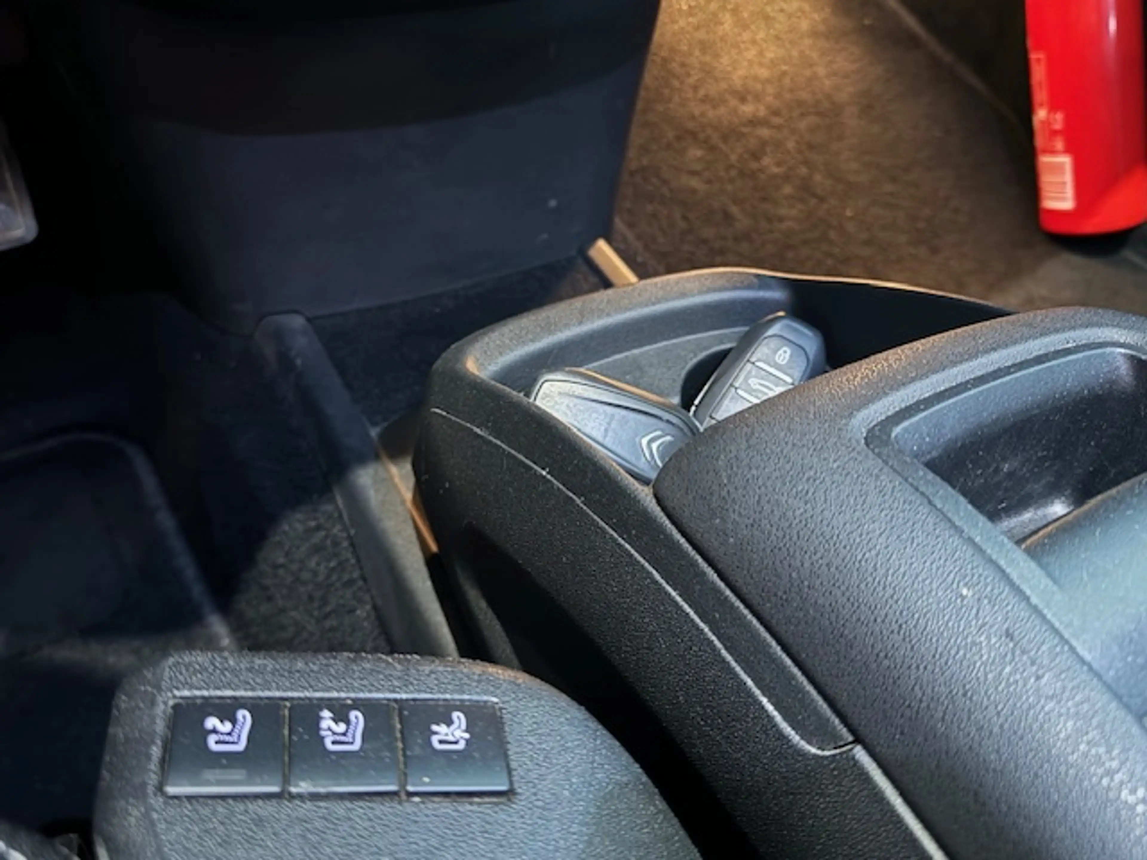 Citroen C4 Picasso 1.2 - AUTOMATIQUE - SIEGES MASSANTS - LIM/REG — photo 15