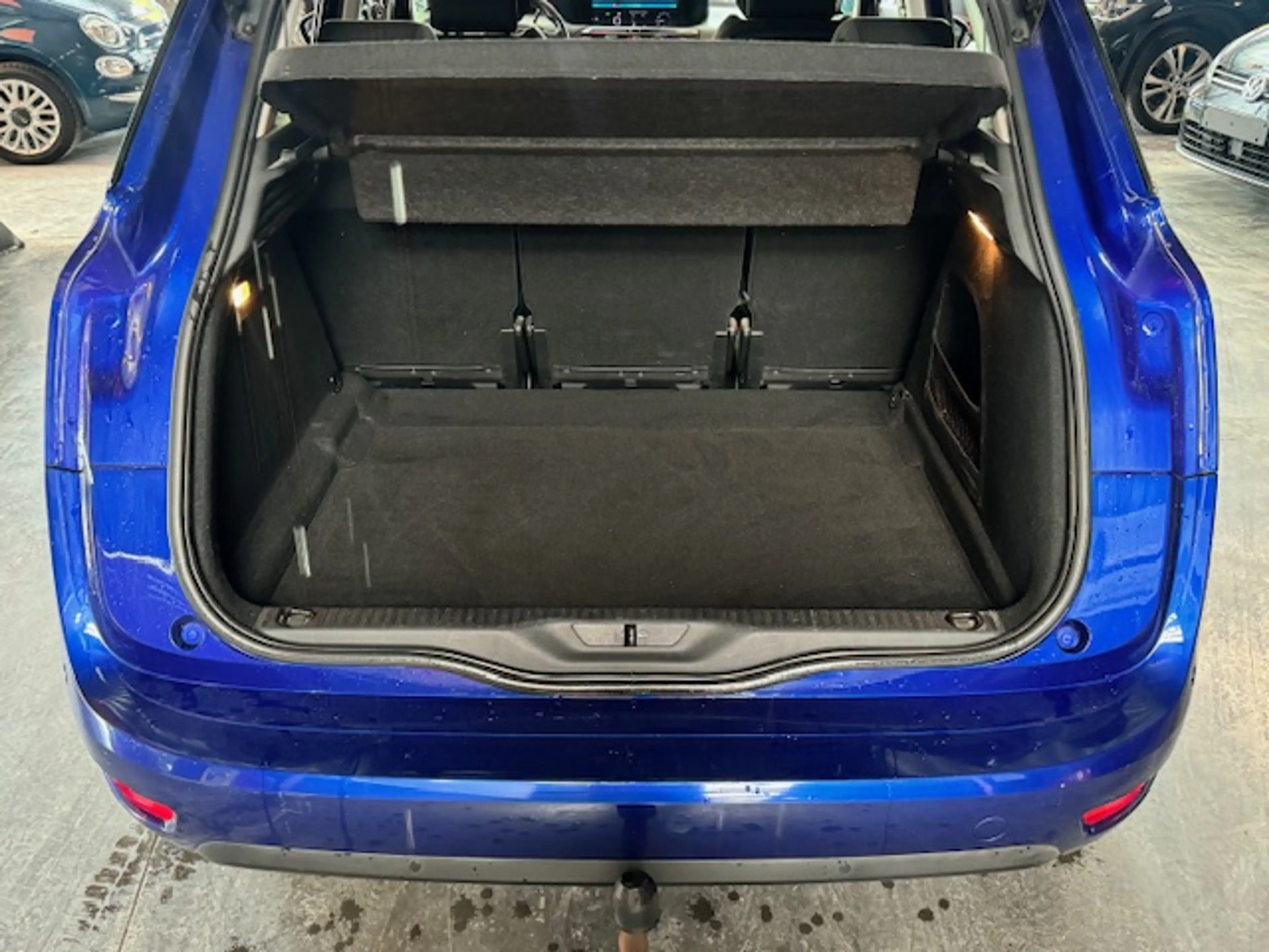 Citroen C4 Picasso 1.2 - AUTOMATIQUE - SIEGES MASSANTS - LIM/REG — photo 7