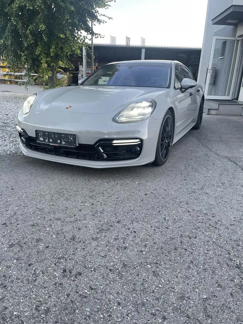 Porsche Panamera Turbo Sport Turismo Aut. - 1