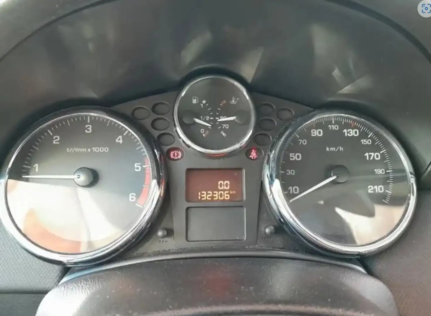 Peugeot 207 CC version Euro 5 essence 120cv / 132.000 Km - 1