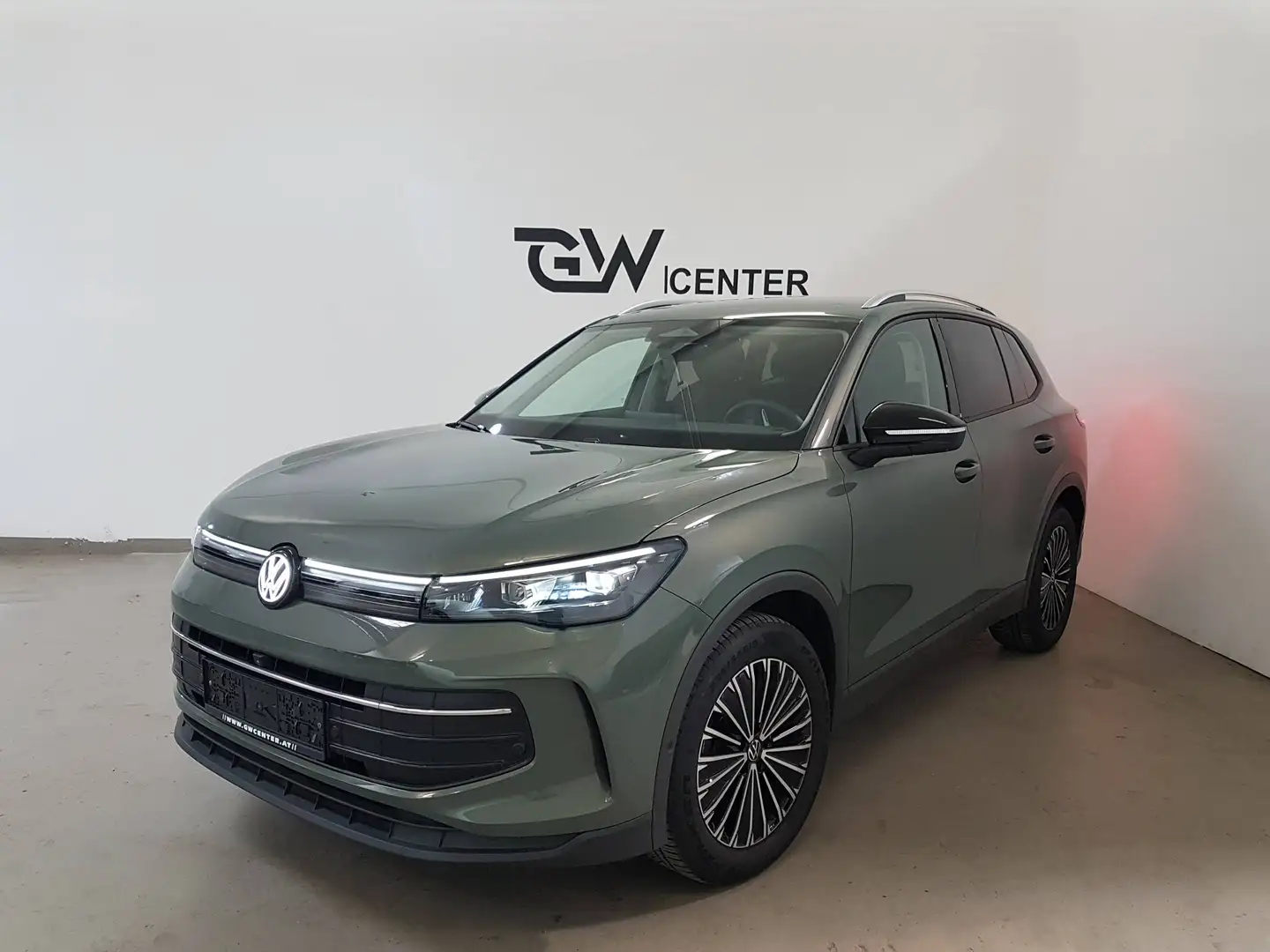 Volkswagen Tiguan 1.5 eTSI Life "Goal" MJ2026 LEDPlus AHK ACC 360 Grün - 2