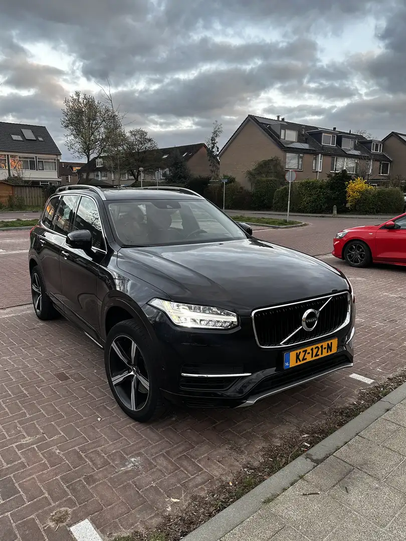 Volvo XC90 2.0 TE AWD R-Des. Černá - 1