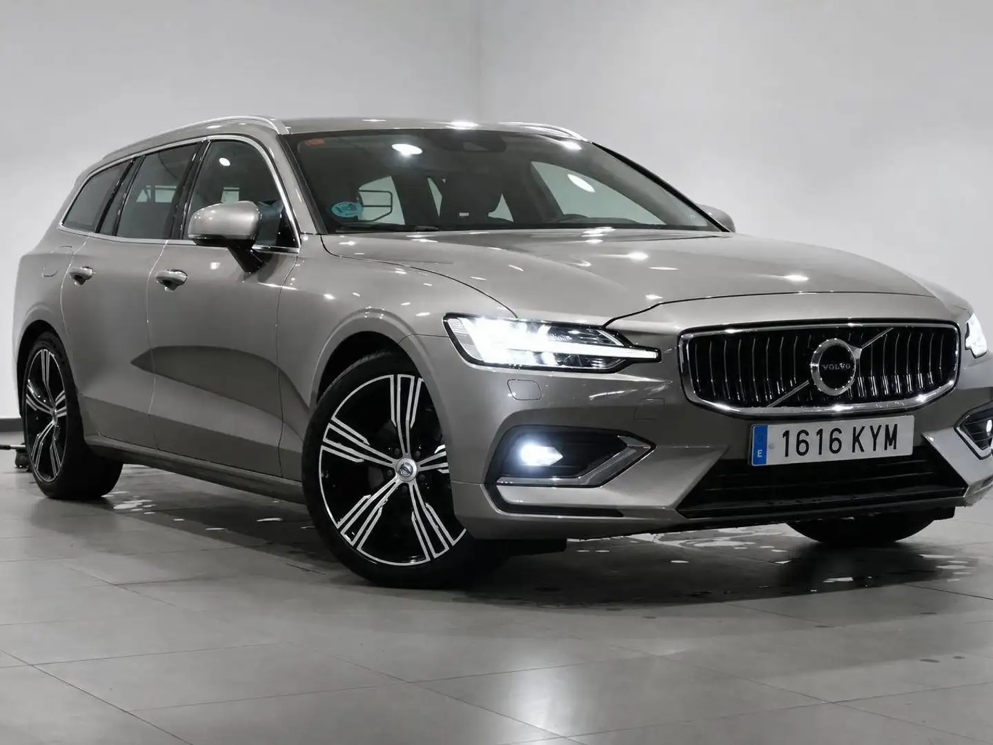 Volvo V60 V60 D4 Inscription Aut. Inscription Beige - 1