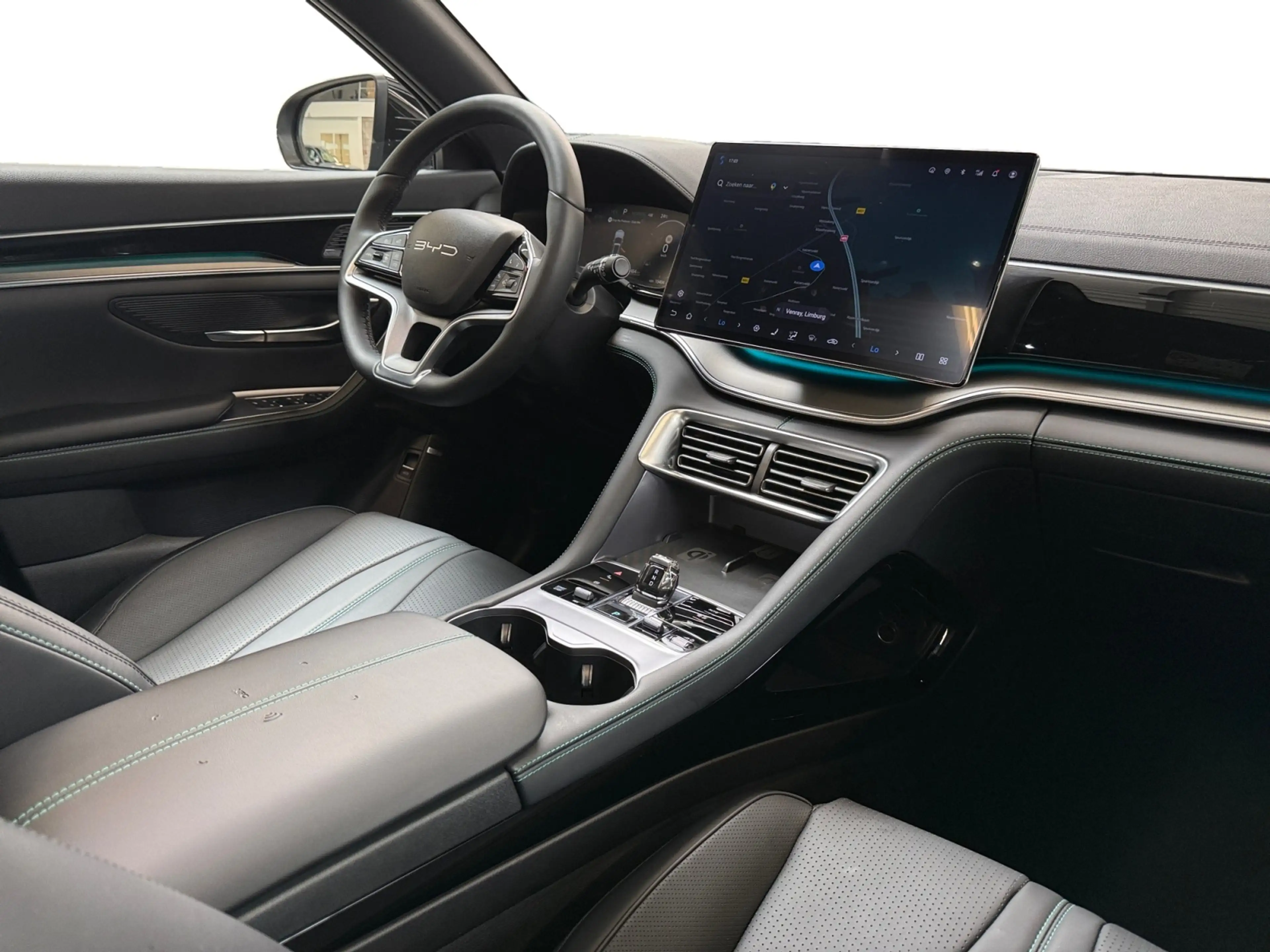 BYD Seal U 1.5 DM-i FWD Boost I PHEV I Panoramadak I 360 Came — photo 3