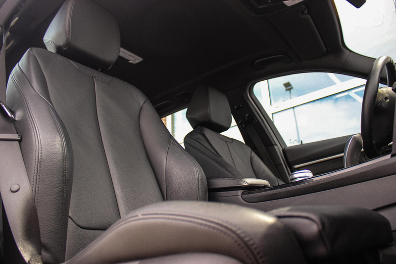 BMW 318 3-serie Touring 318i Edition Luxury Line | NL auto — photo 16