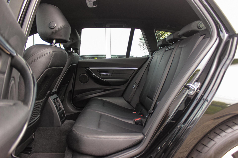 BMW 318 3-serie Touring 318i Edition Luxury Line | NL auto — photo 18