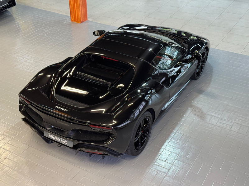Ferrari 296 GTS ~LIFT~FULL CARBON~KAMERA 360~JBL~MY25 — photo 10