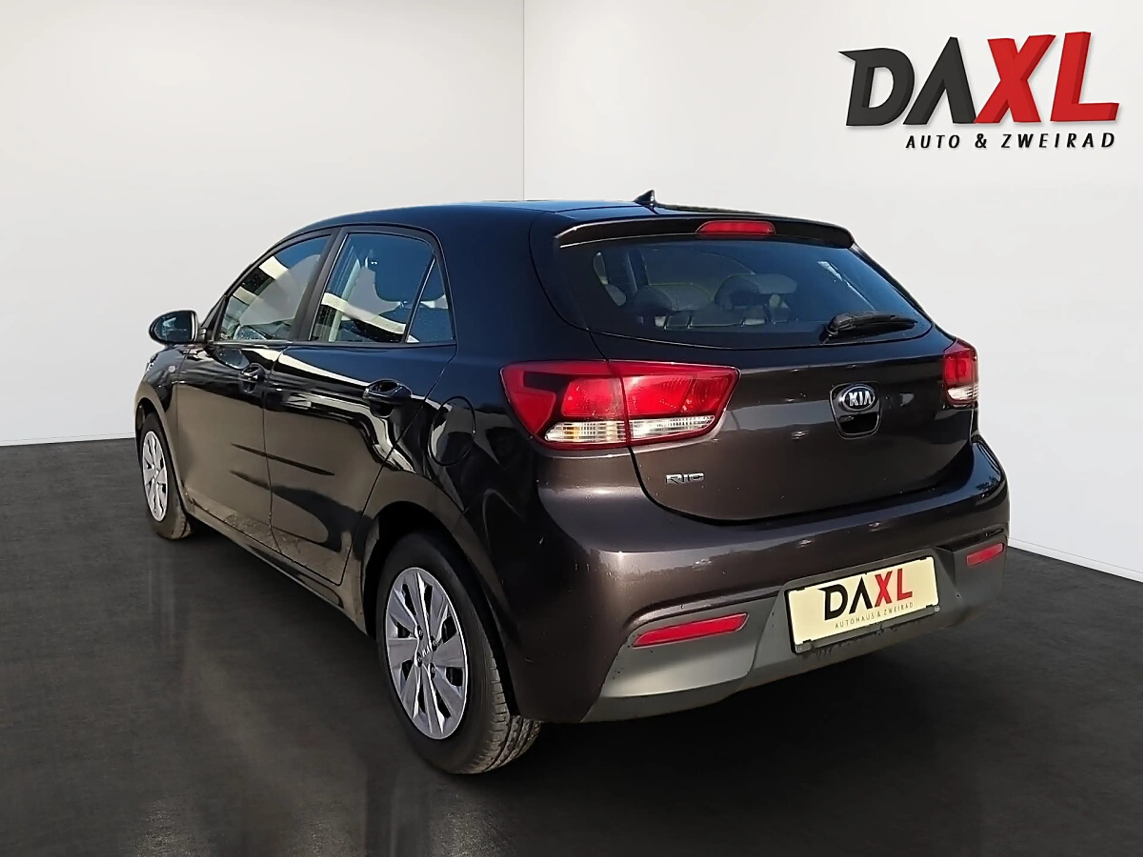 Kia Rio 1,25 MPI Neon ISG — photo 7