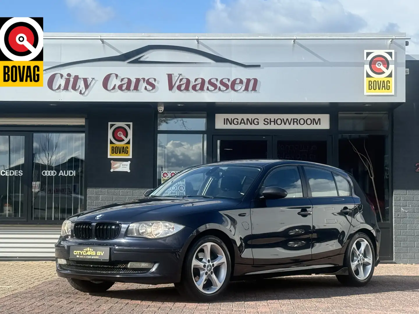 BMW 116 1-serie 116i Business Line 122 pk org nl auto nap Blau - 1