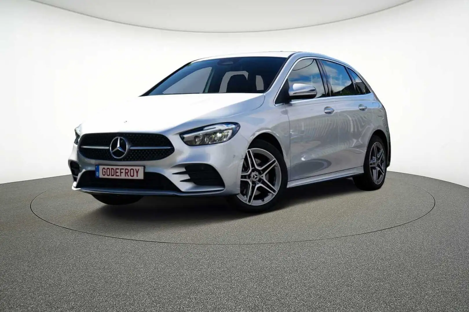 Mercedes-Benz B 250 e Facelift/AMG-line/keyless Stříbrná - 1