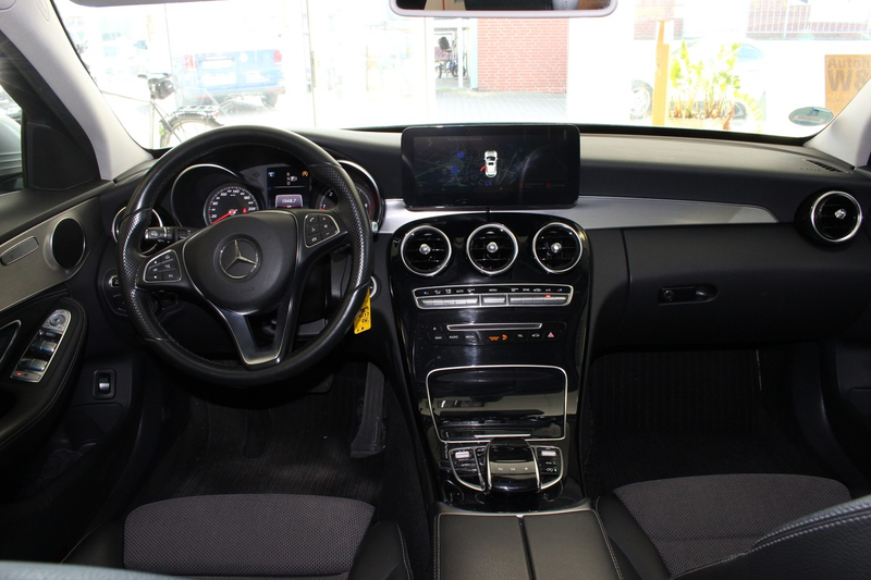 Mercedes-Benz C 250 Avantgarde Lüftfederung AHK — photo 13